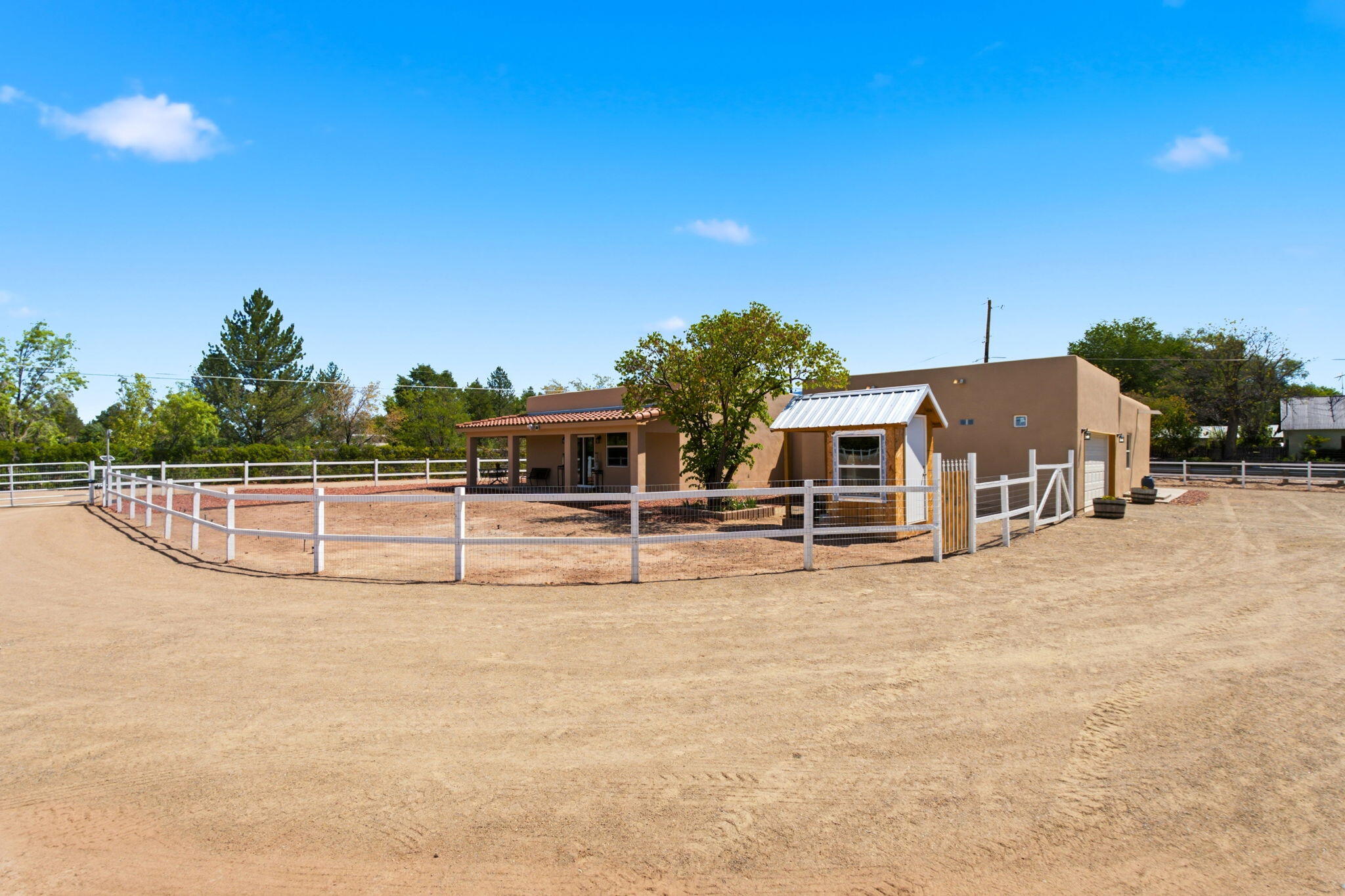 Photo 12 — 9017 Guadalupe Trail NW