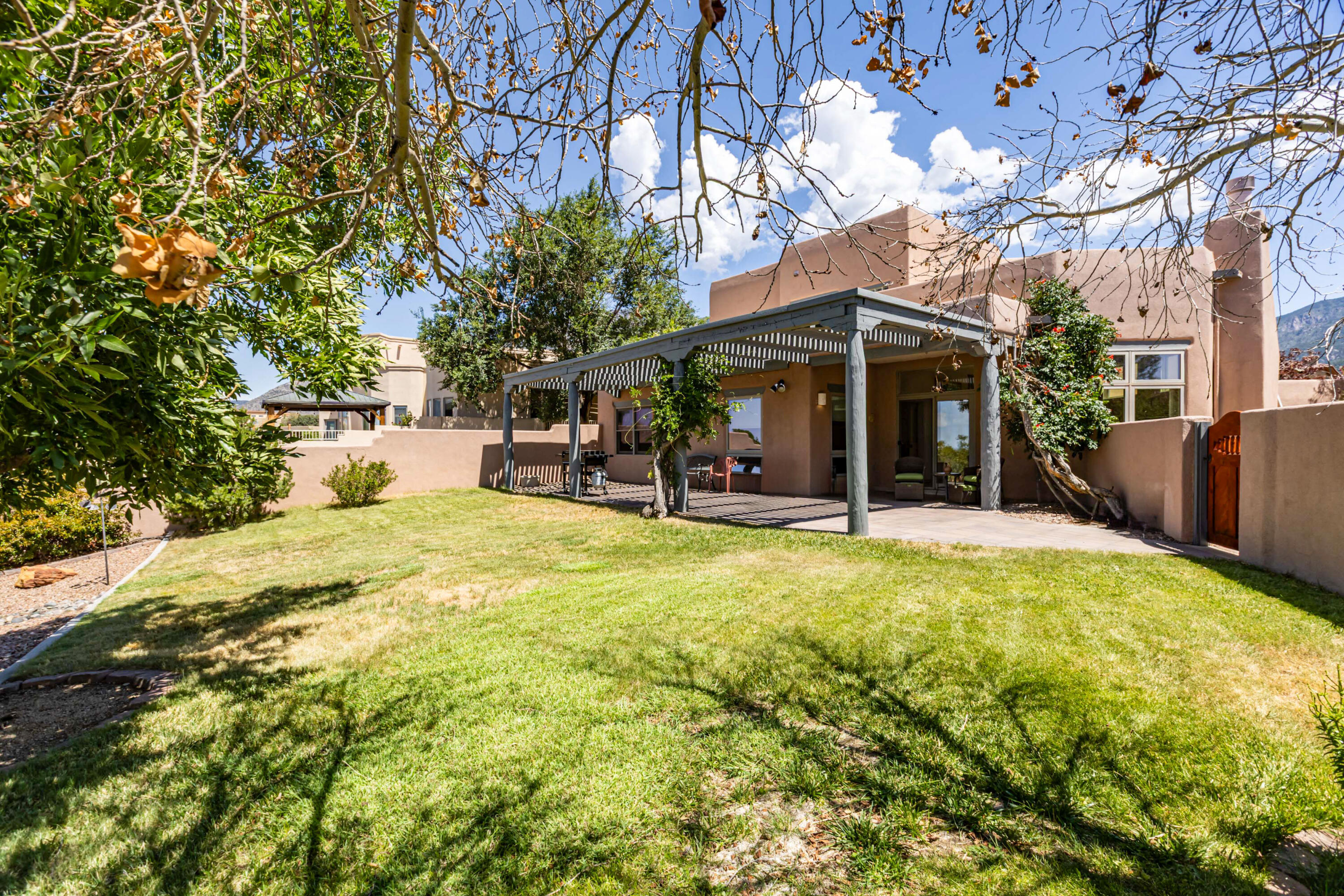 Photo 17 — 1524 Eagle Ridge Road NE