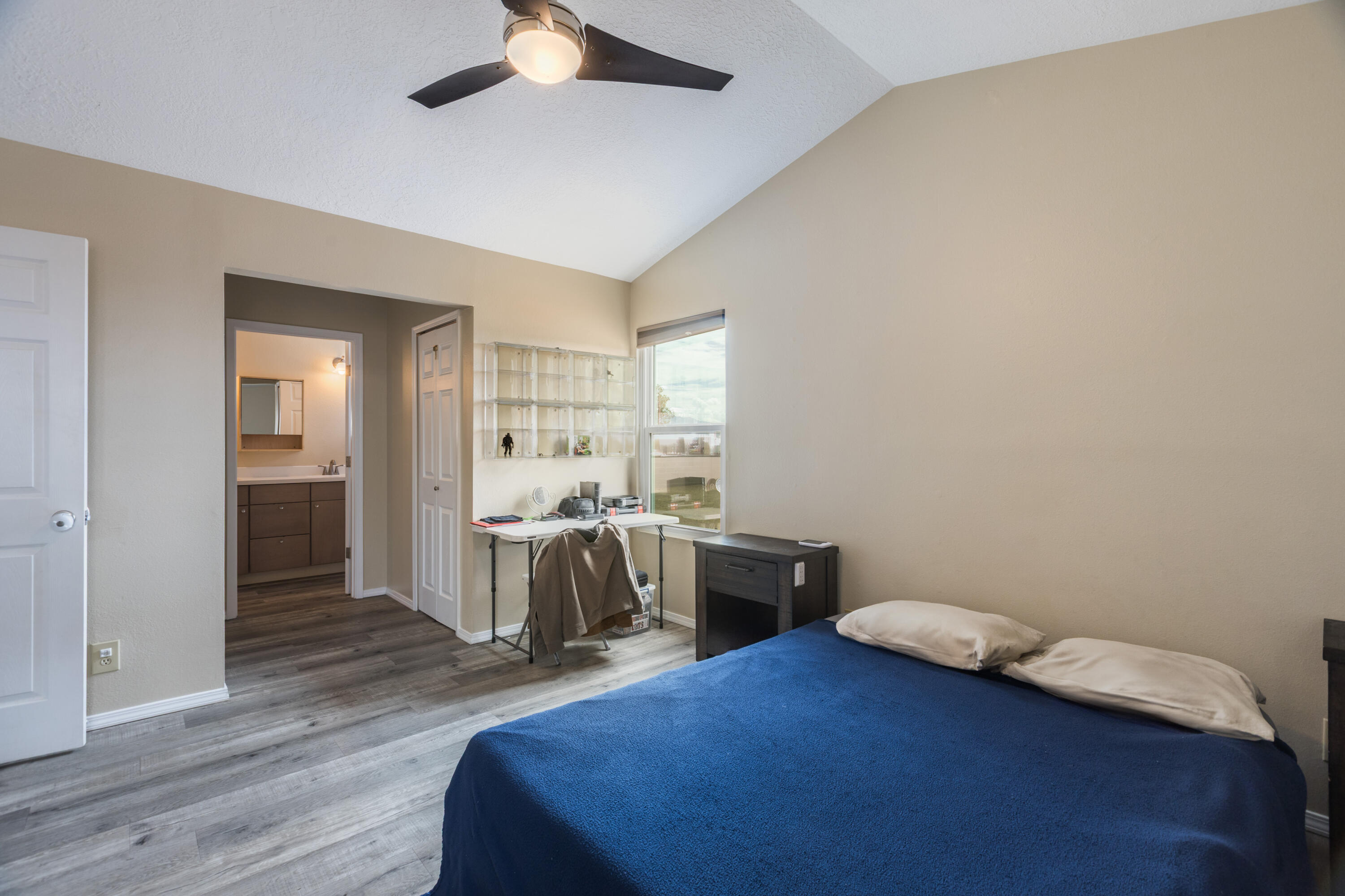 Photo 8 — 4544 Rockaway Loop NE