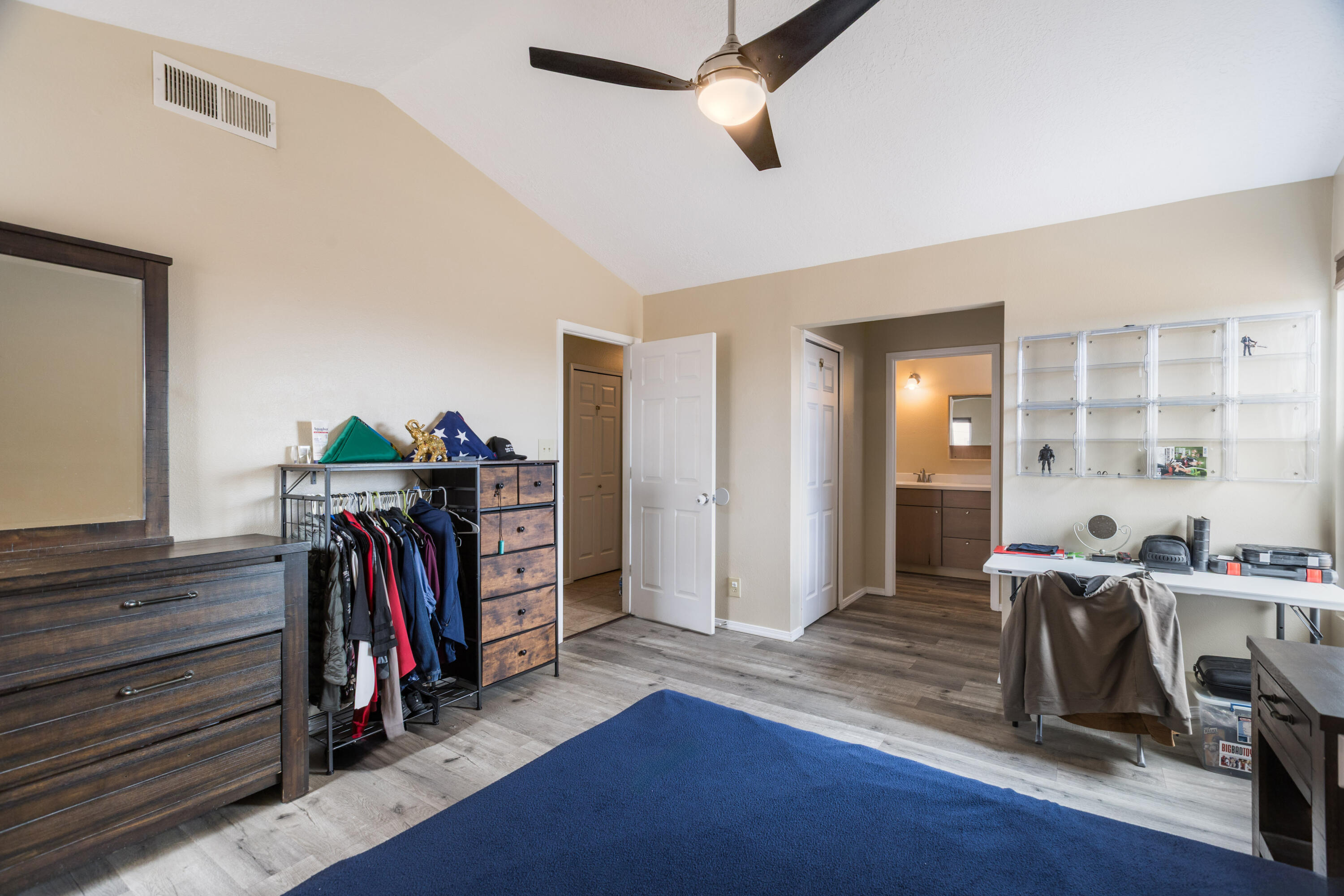 Photo 10 — 4544 Rockaway Loop NE