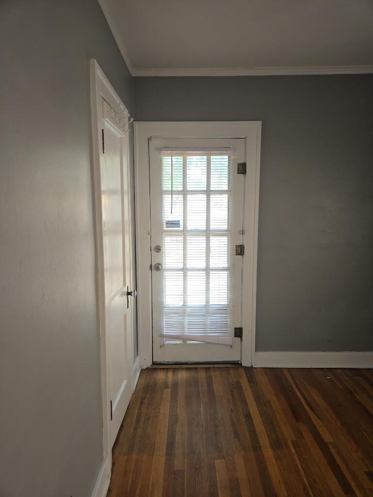 Photo 8 — 2909 Campus Boulevard NE