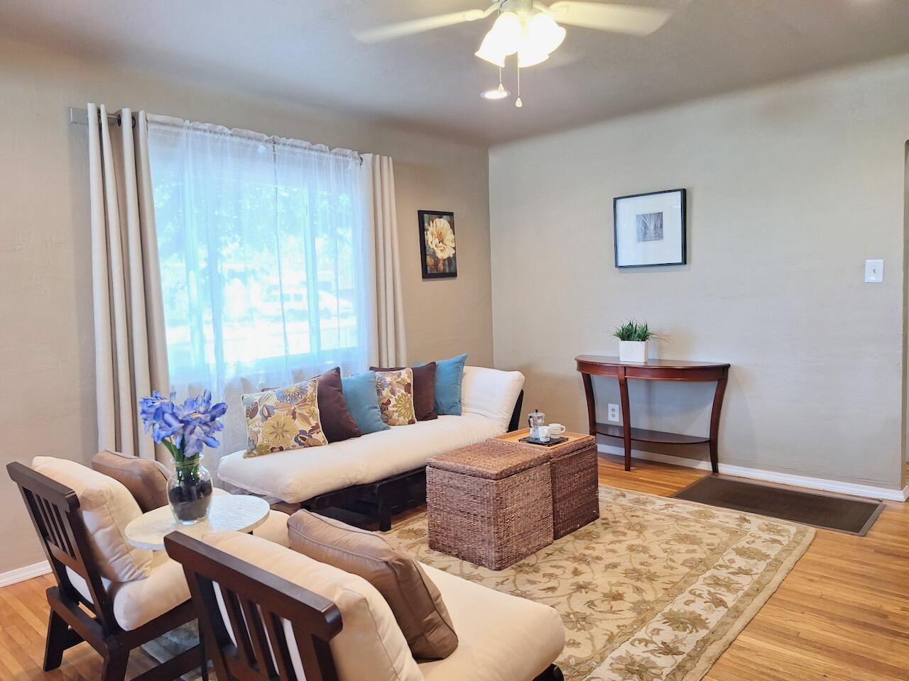 Photo 18 — 2829 Sierra Drive NE