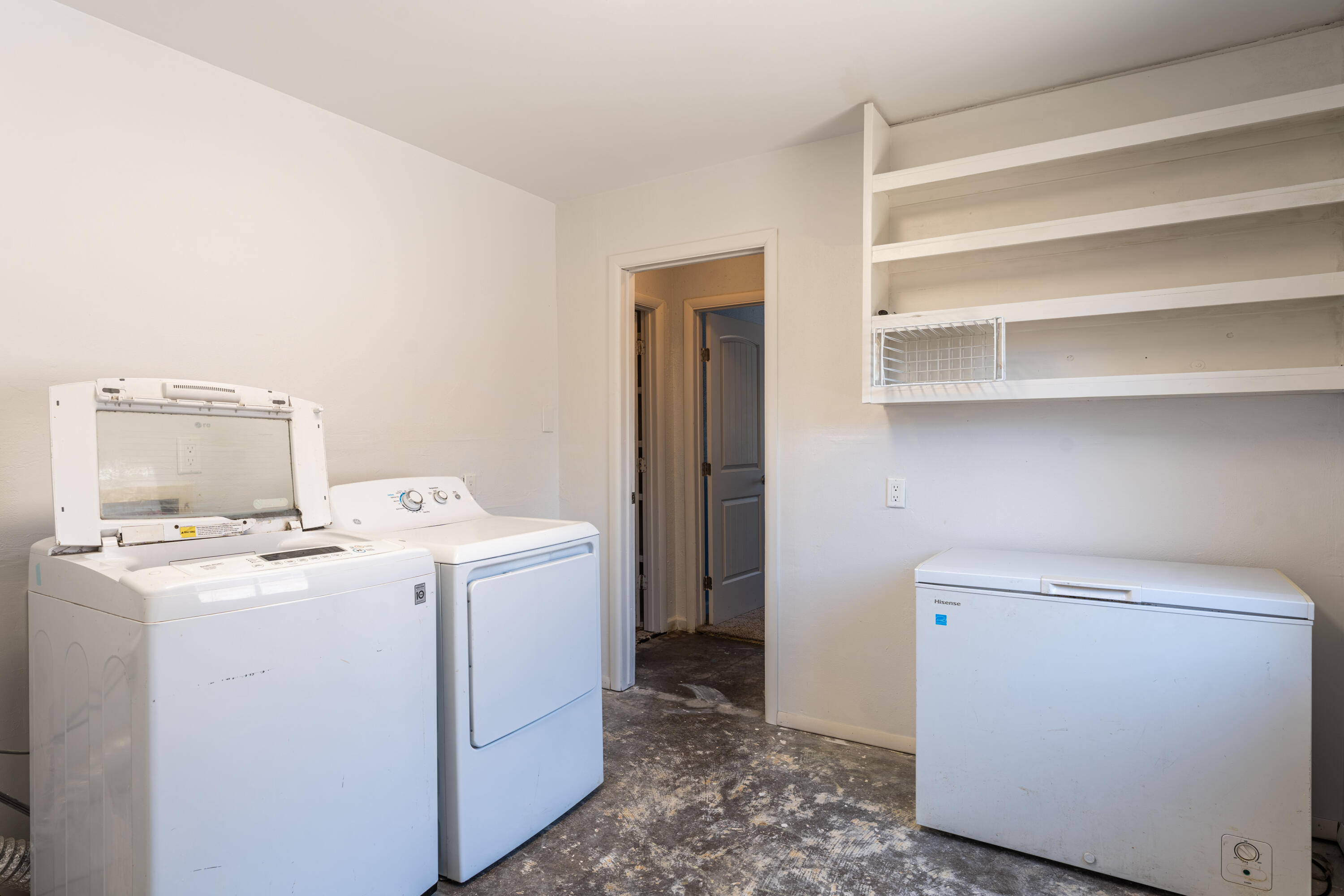 Photo 10 — 1212 Propps Street NE
