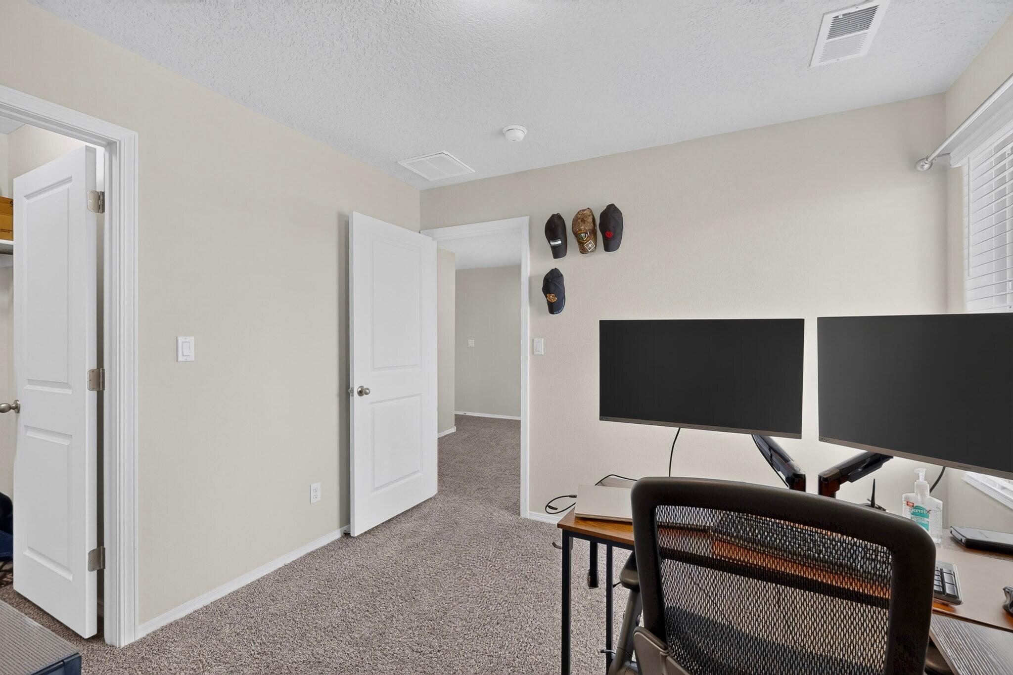 Photo 18 — 1729 Valle Vista Road NW