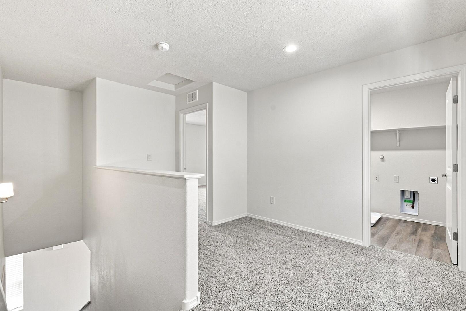 Photo 11 — 1277 Sage Road SW