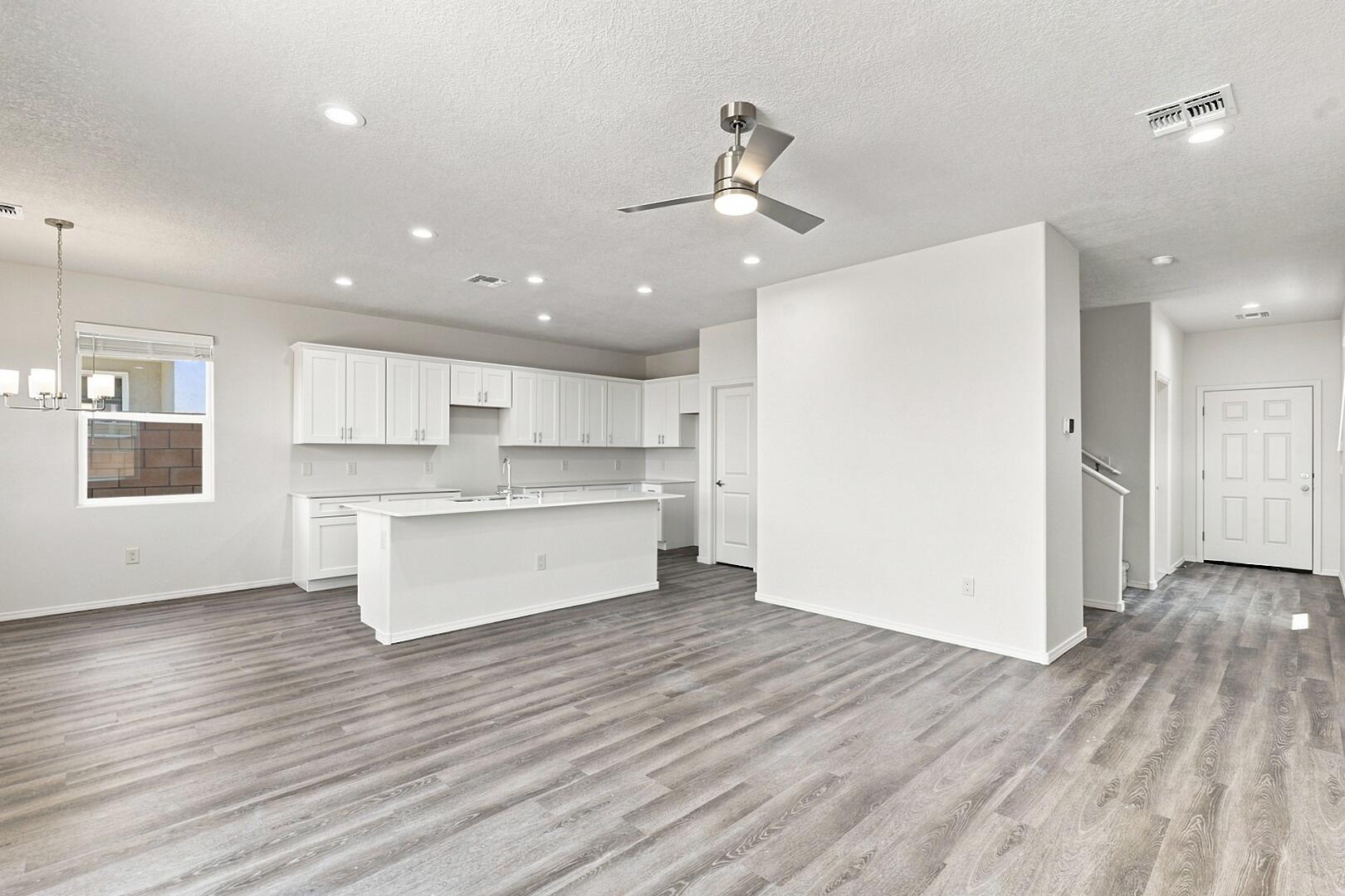 Photo 4 — 1277 Sage Road SW