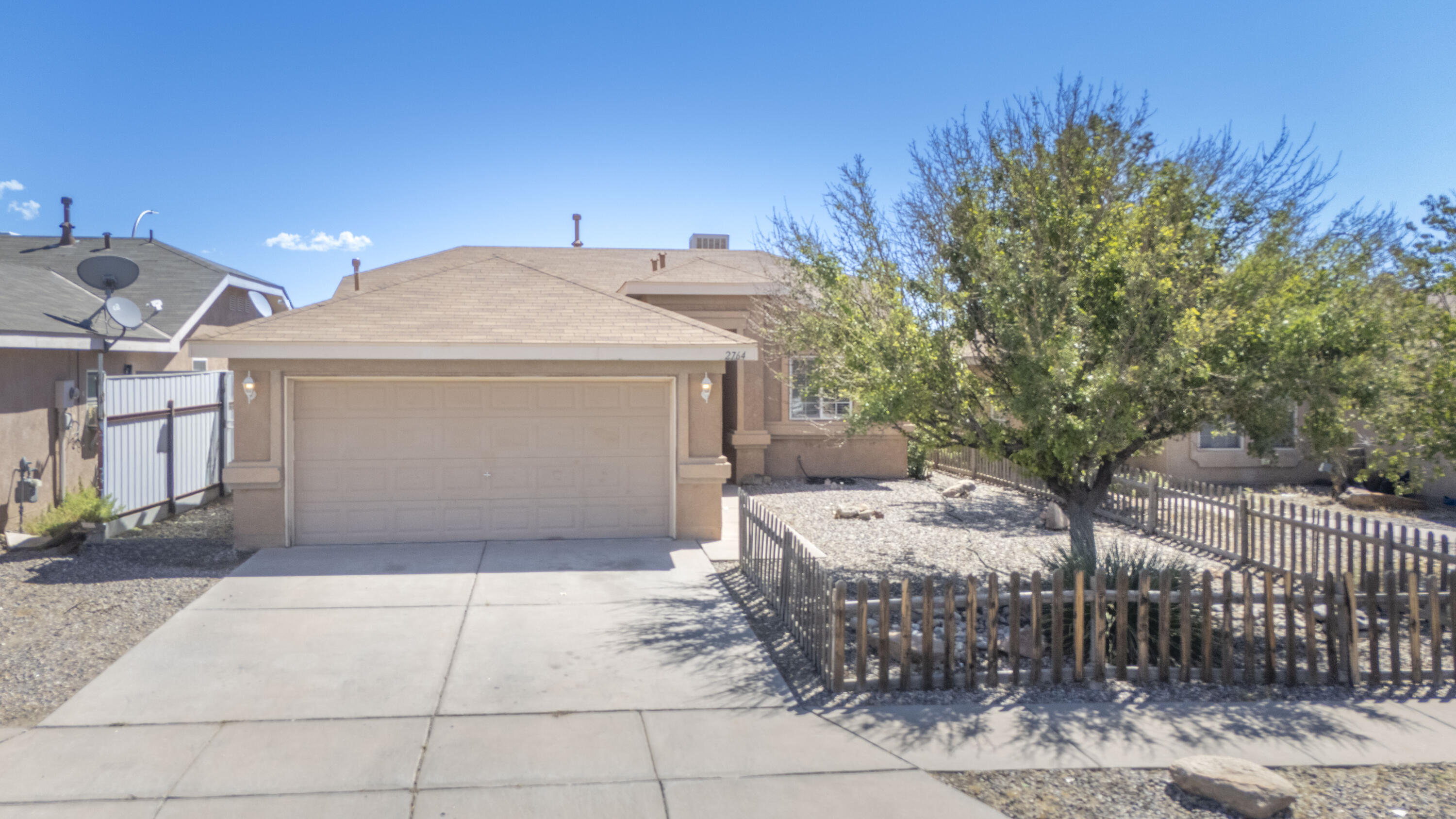 2764 Jesse James Drive SW, Albuquerque, NM 87121