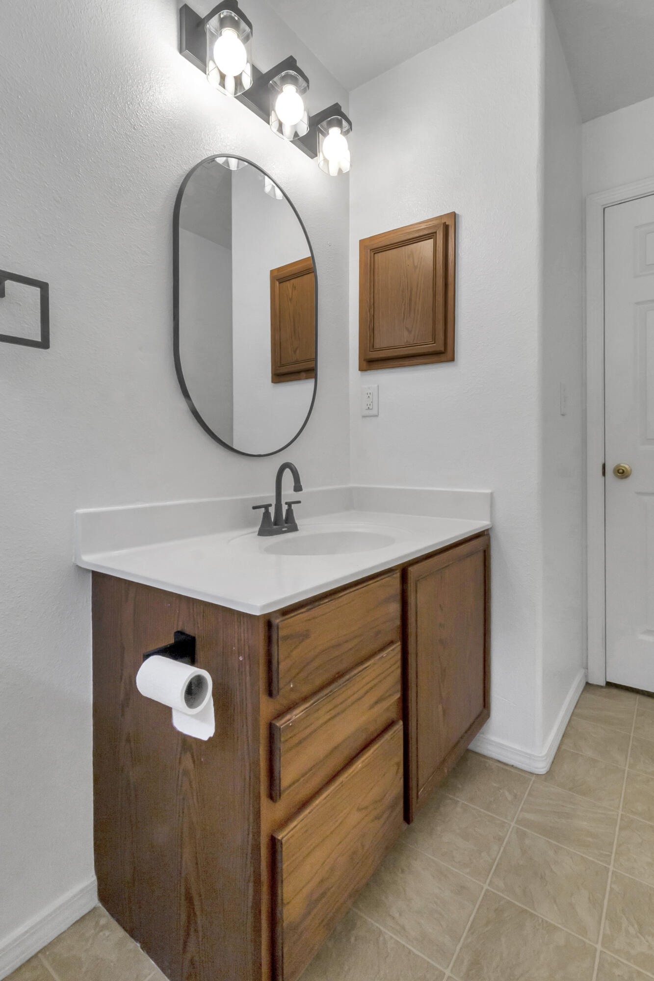 Photo 14 — 2764 Jesse James Drive SW