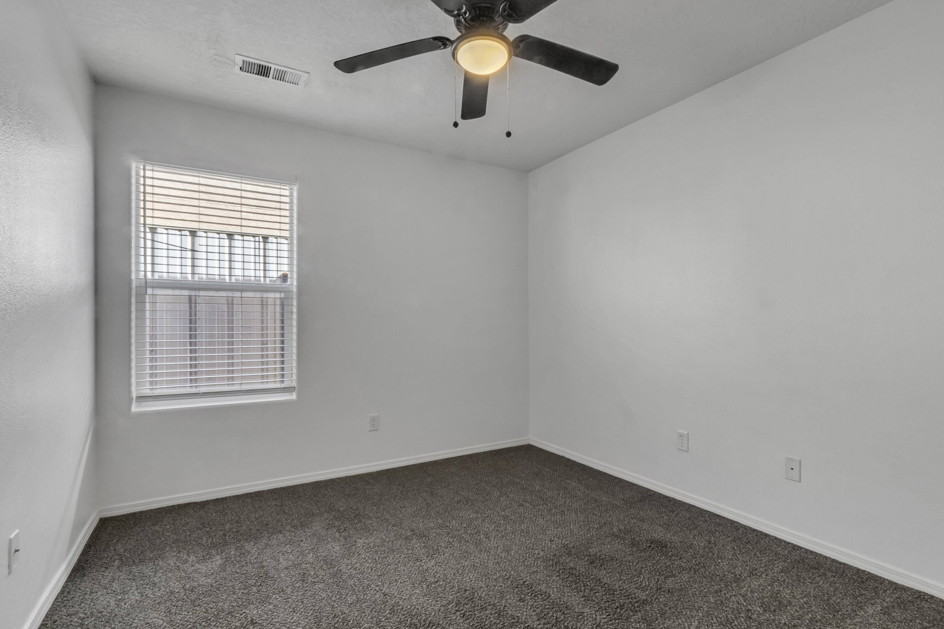 Photo 9 — 2764 Jesse James Drive SW