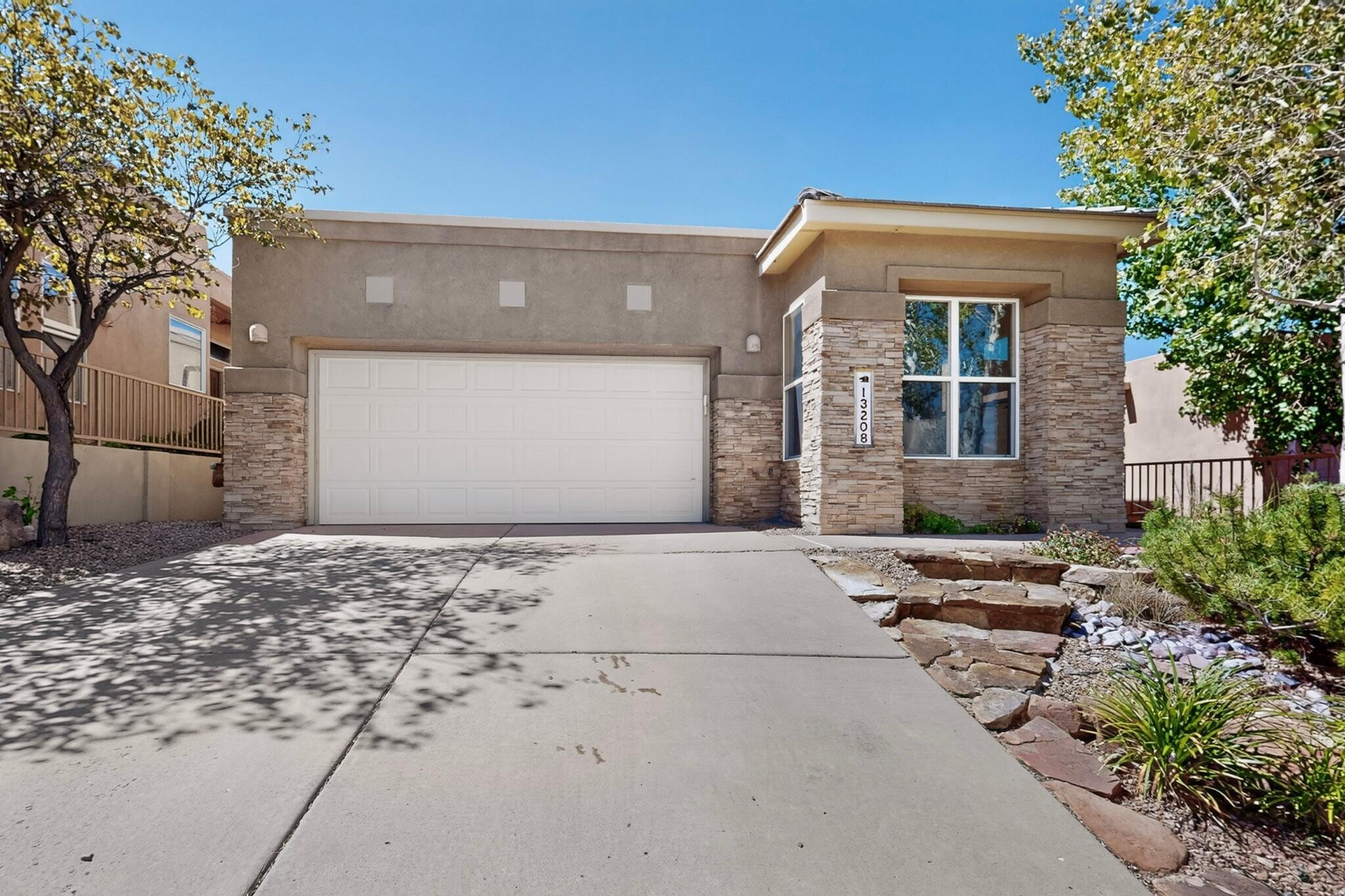 13208 Pine Forest Place NE, Albuquerque, NM 87111