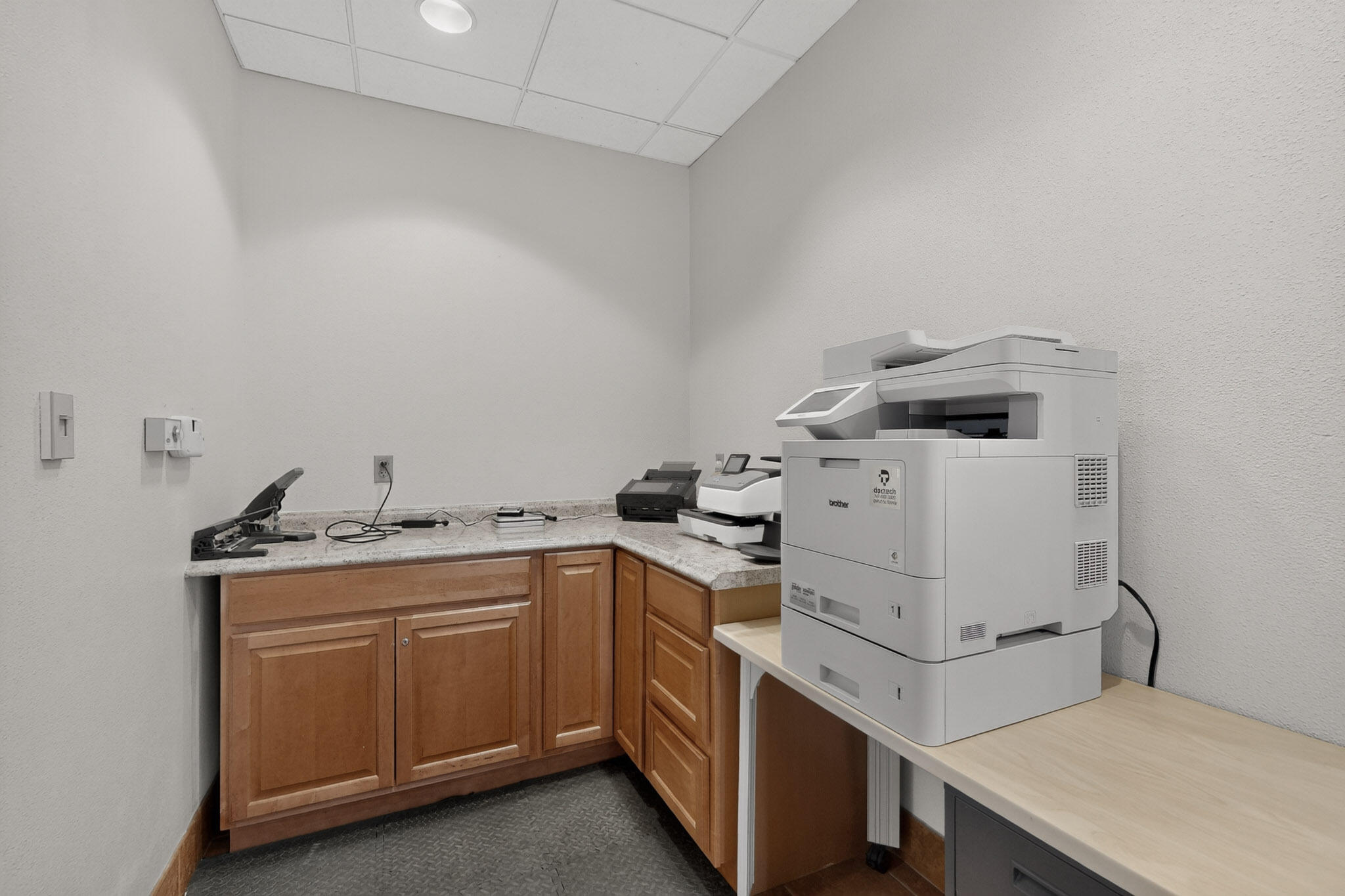 Photo 10 — 6311 Montano Road NW