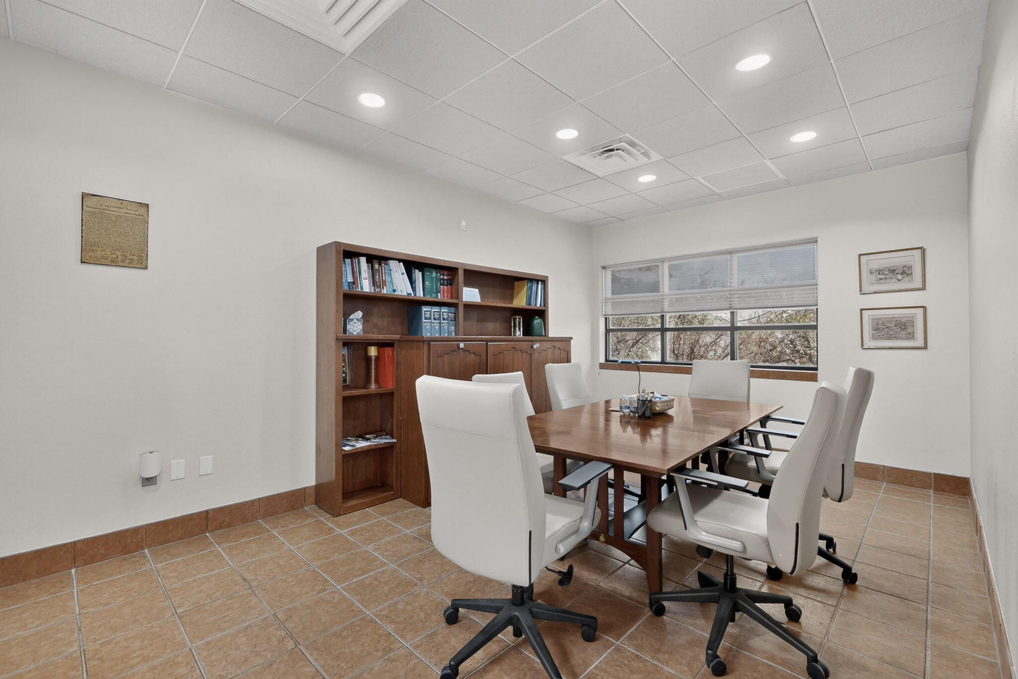 Photo 9 — 6311 Montano Road NW
