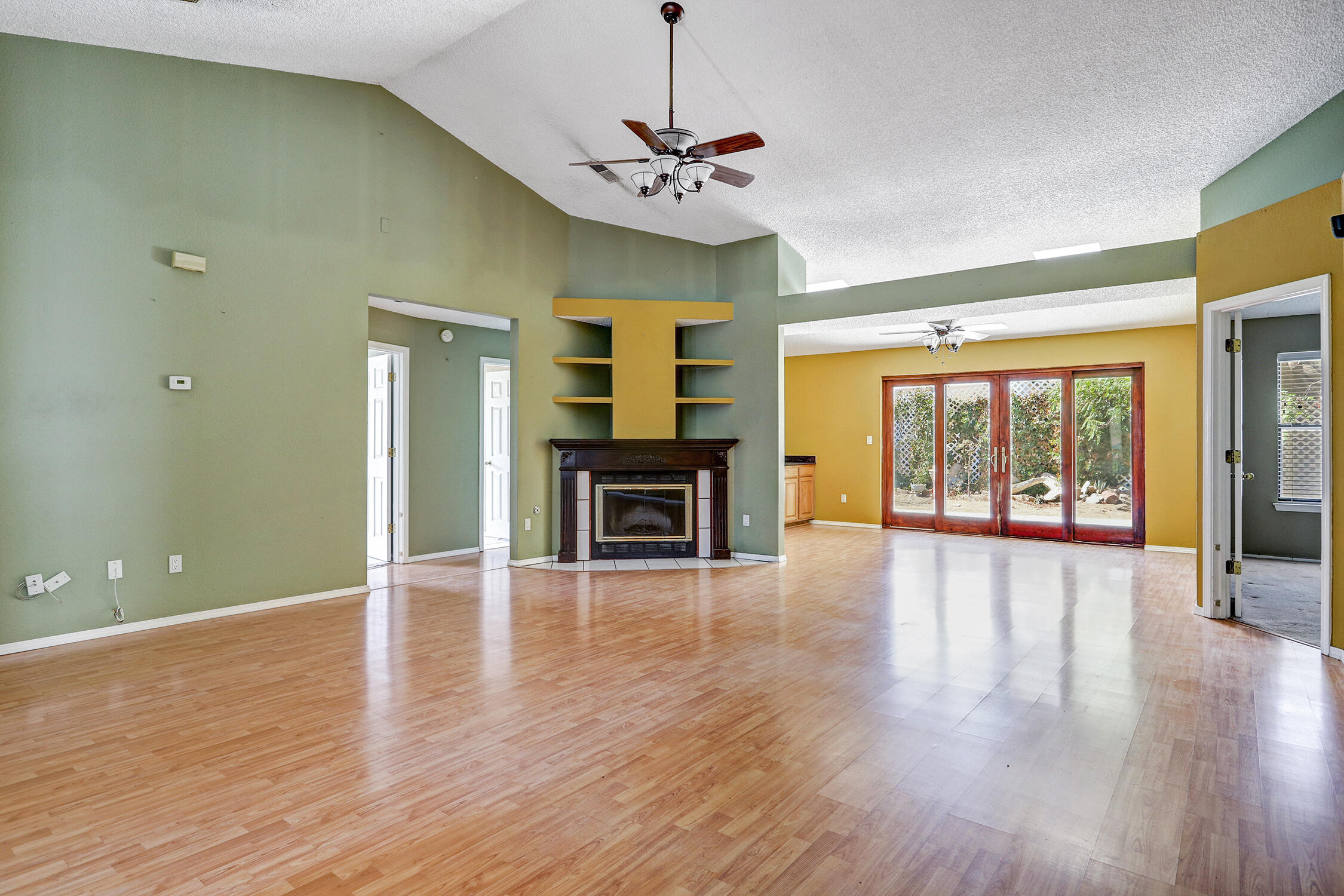 Photo 17 — 5305 Tamariz Drive NW