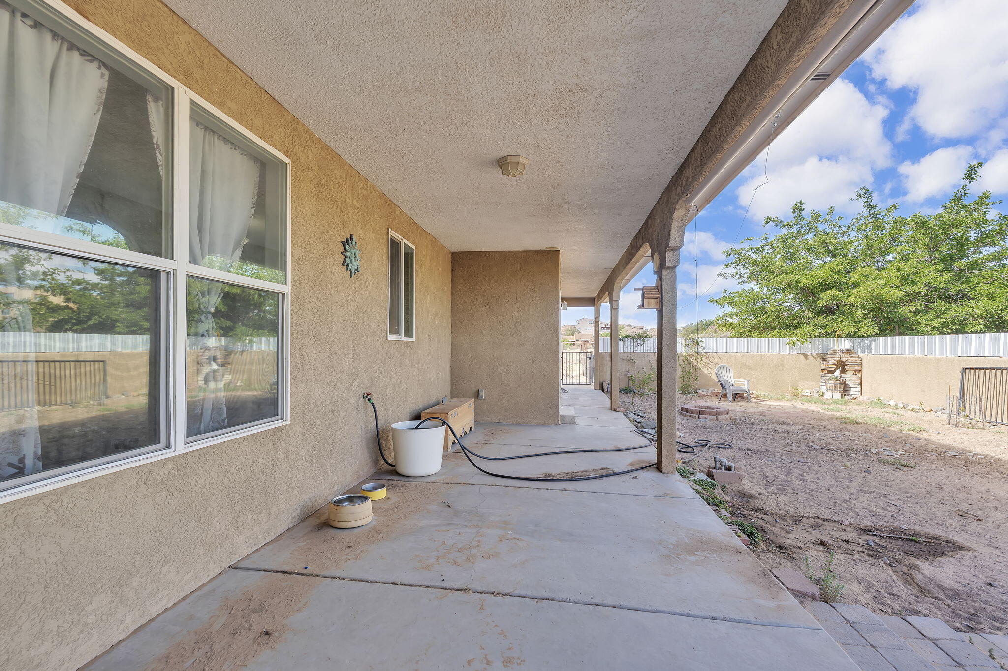 Photo 18 — 1531 Acapulco Road NE