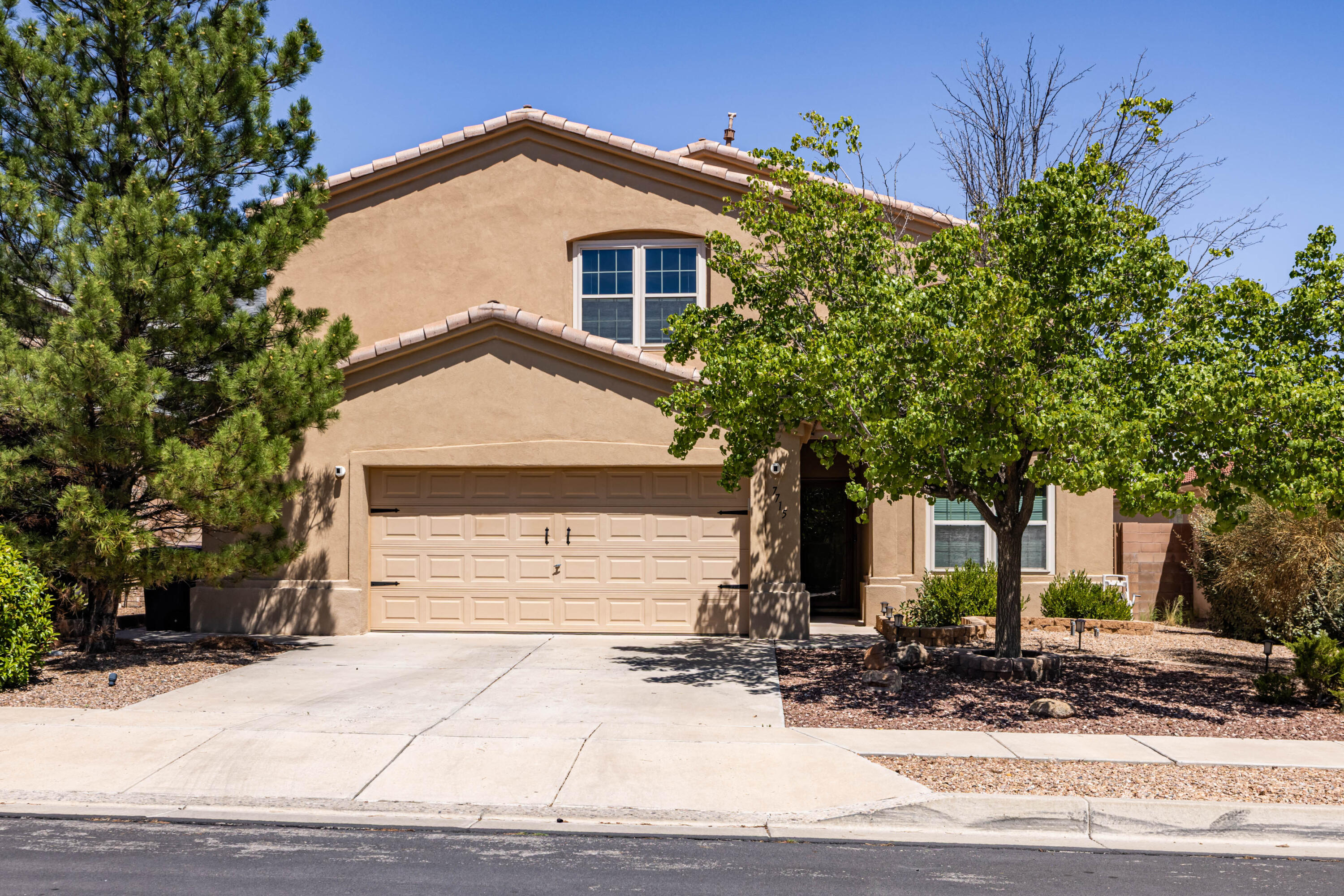 7715 Brianne Avenue NW, Albuquerque, NM 87114