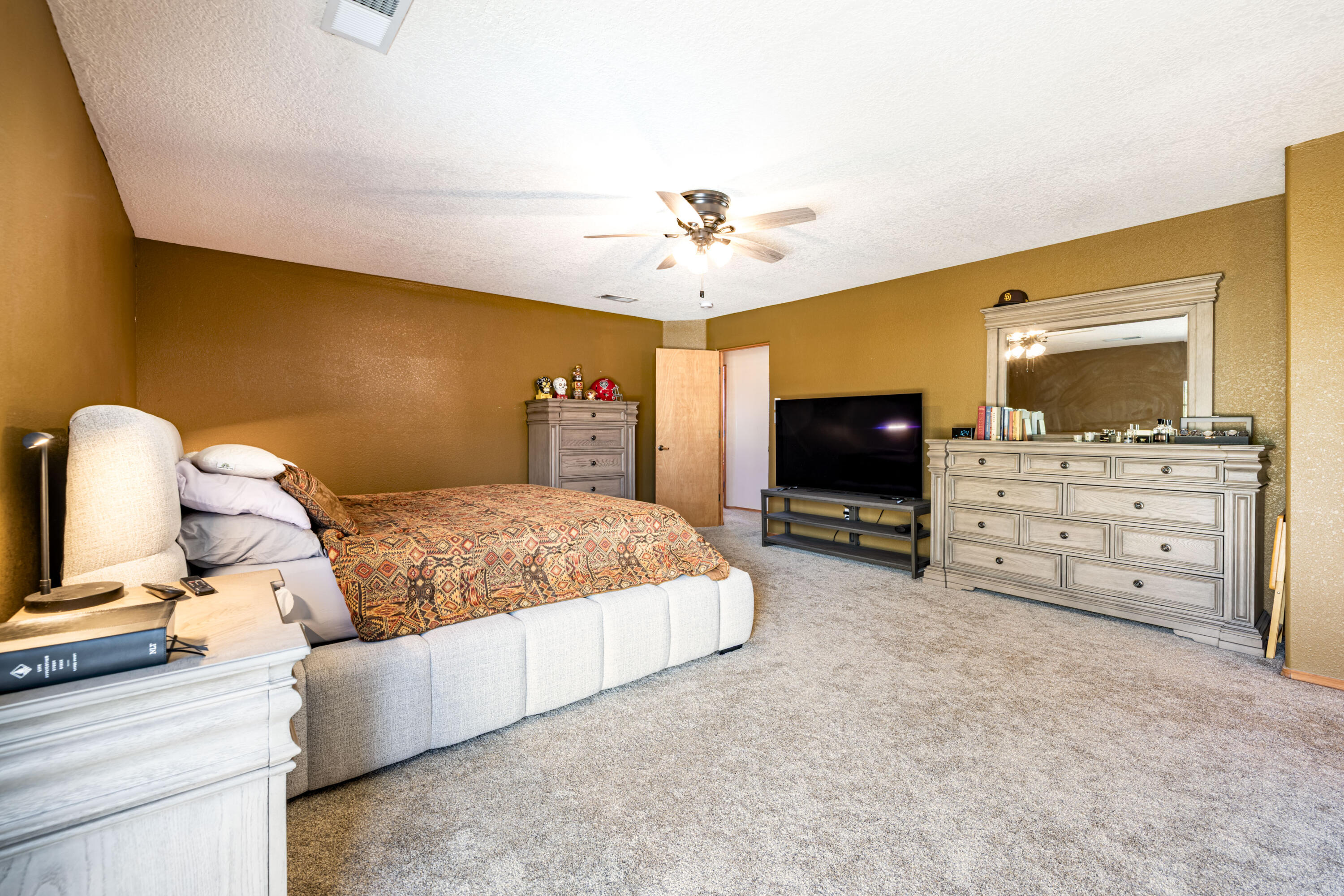 Photo 19 — 7715 Brianne Avenue NW