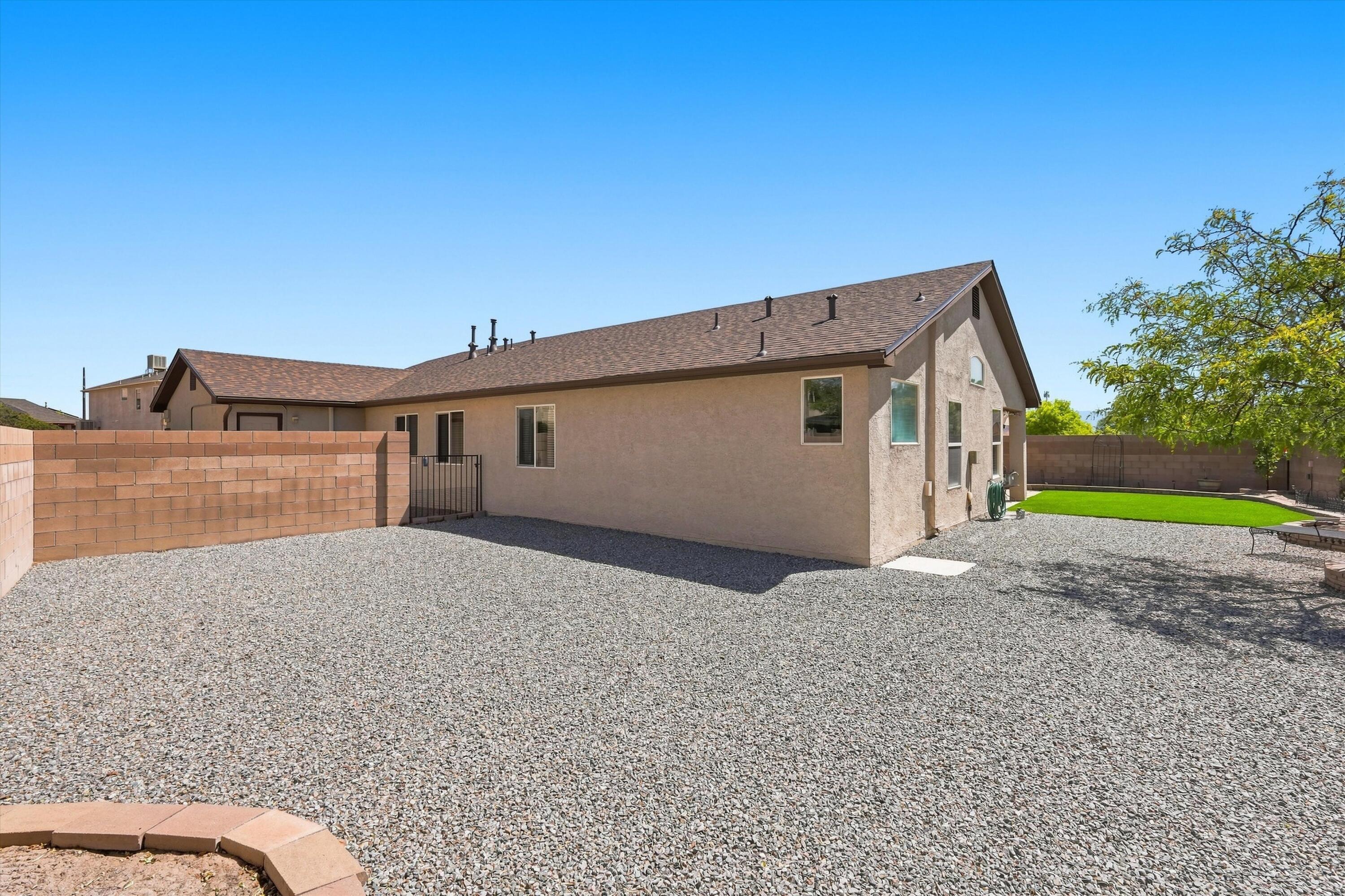 Photo 4 — 215 Boot Hill Loop SW