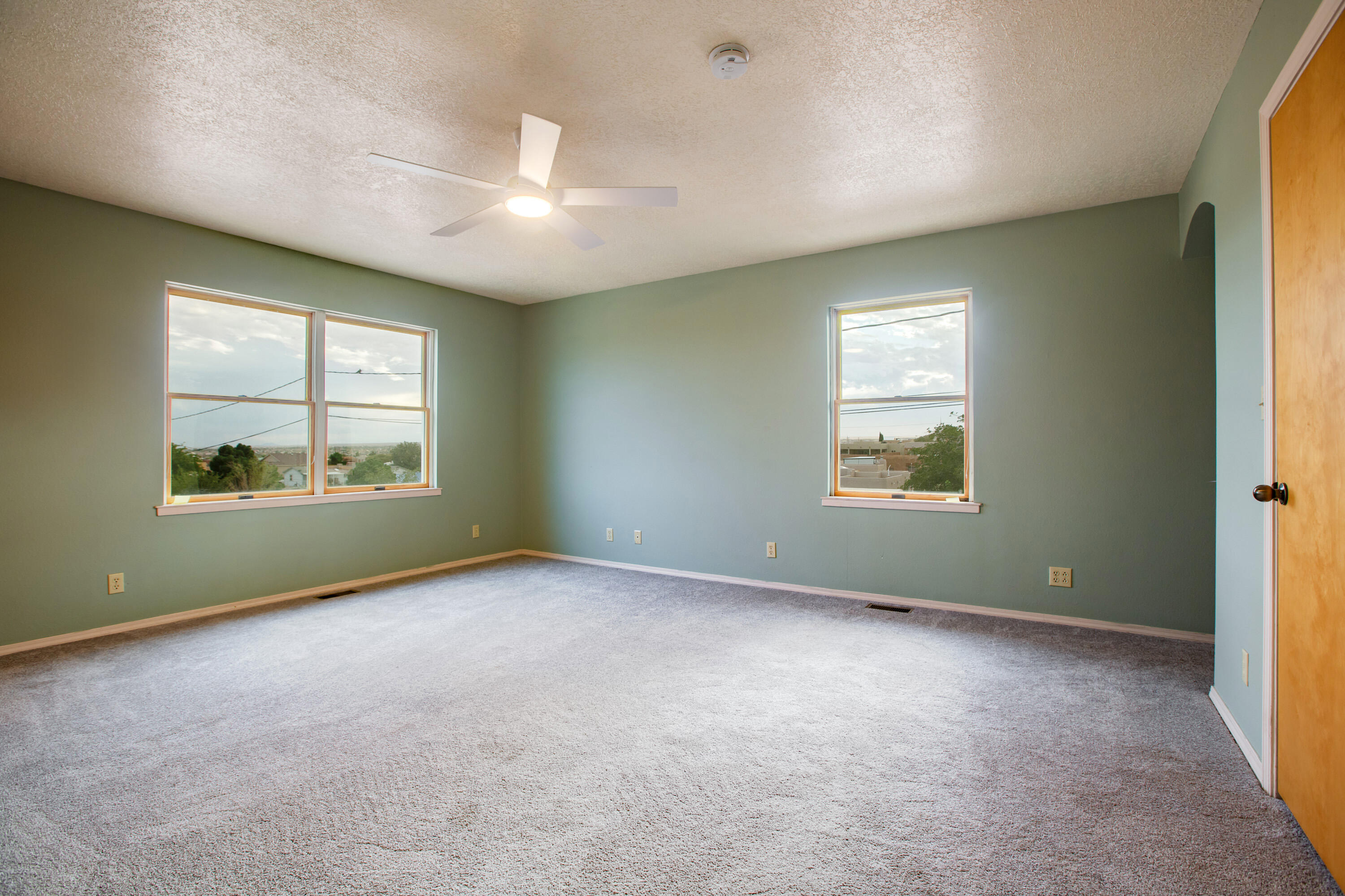 Photo 2 — 3104 14th Avenue SE
