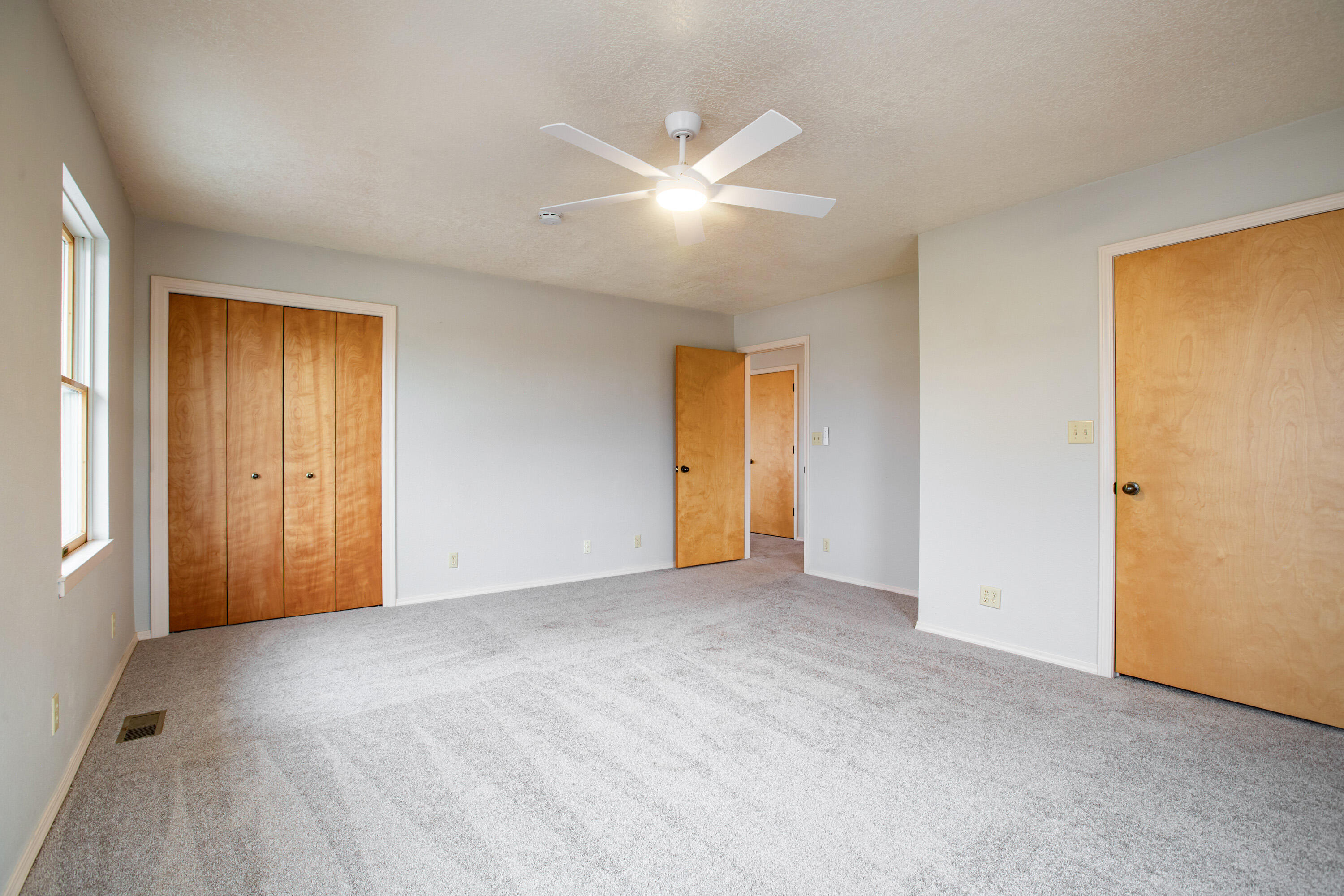 Photo 7 — 3104 14th Avenue SE