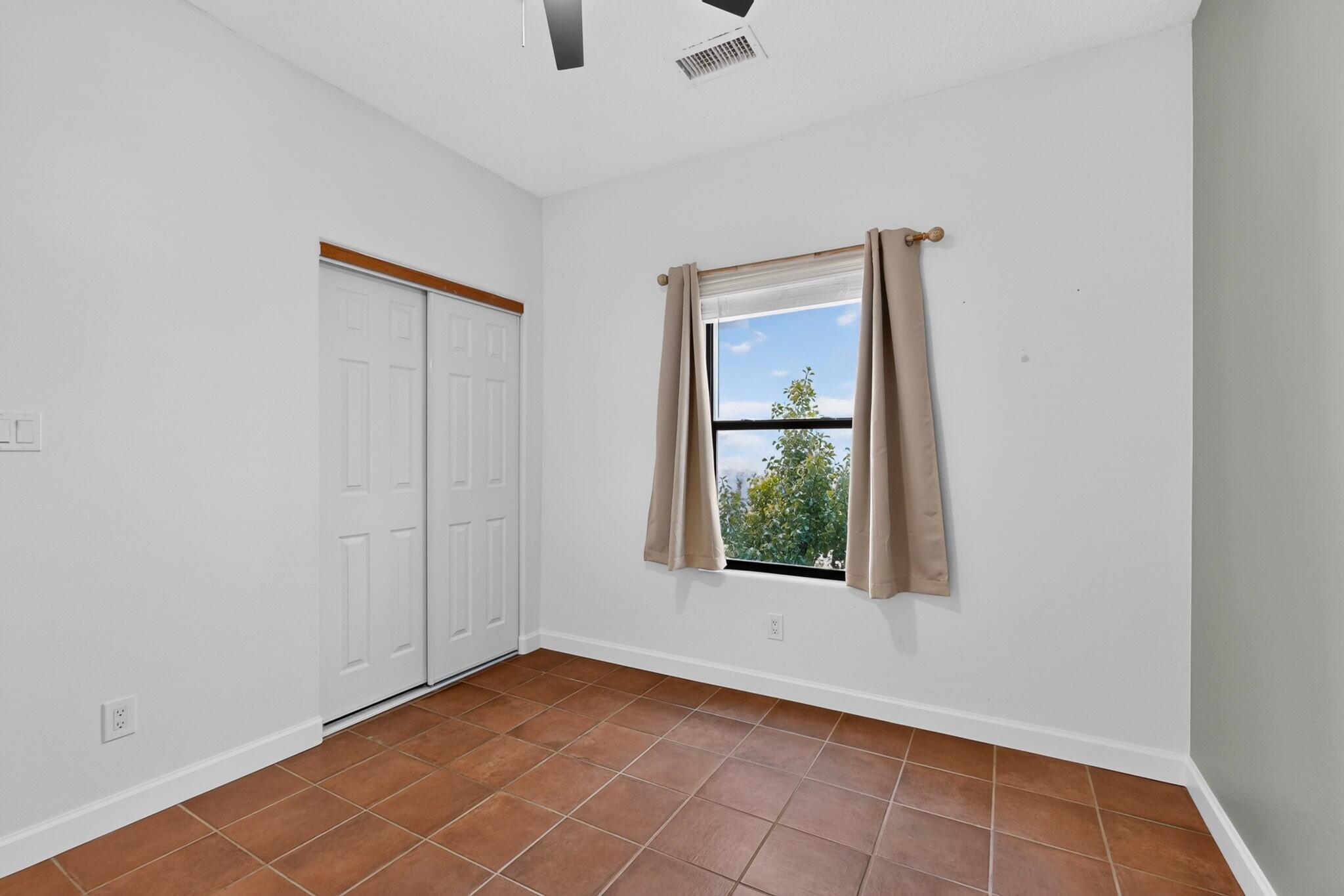 Photo 7 — 968 Villarrica Street NW