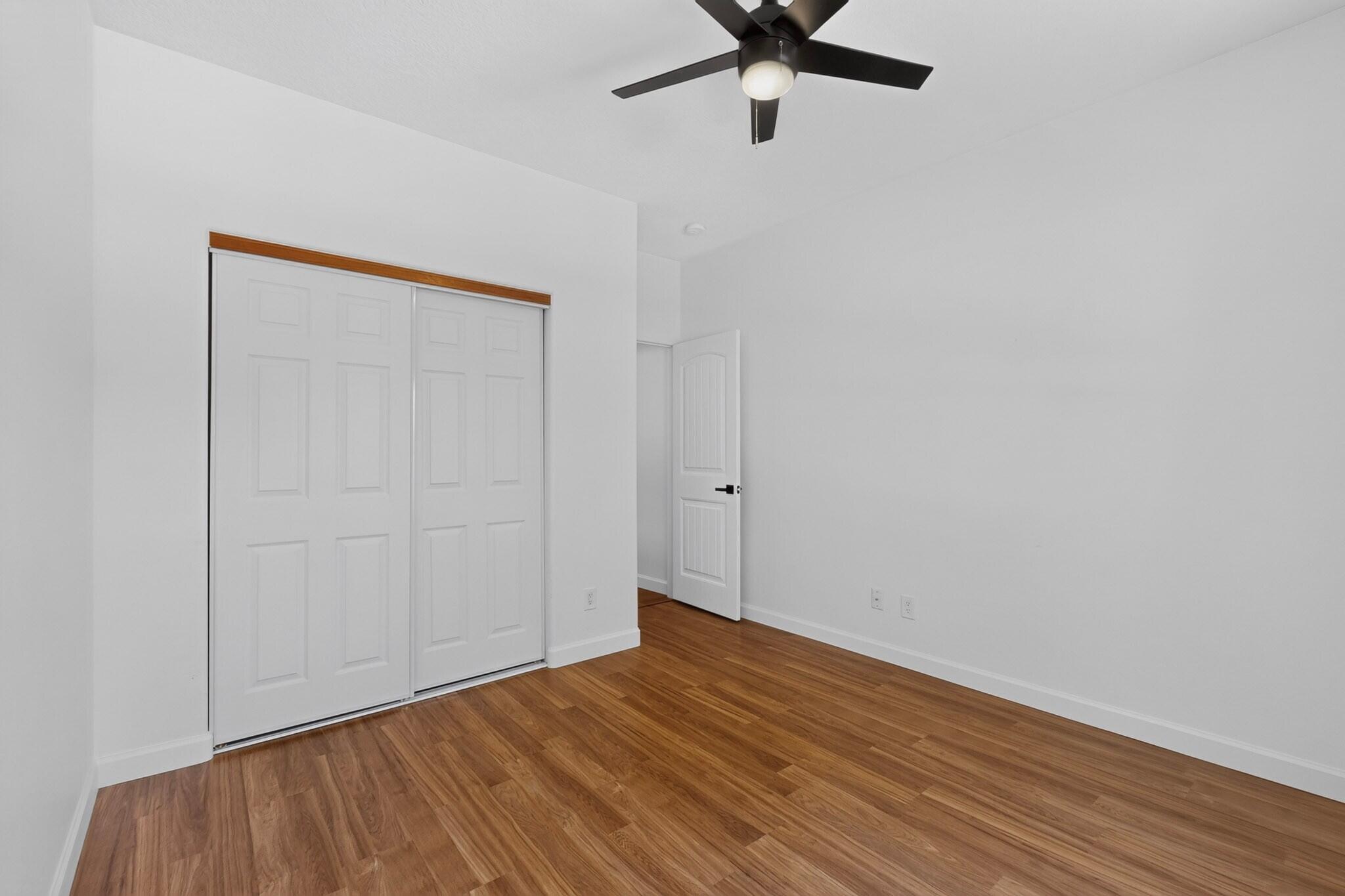 Photo 13 — 968 Villarrica Street NW