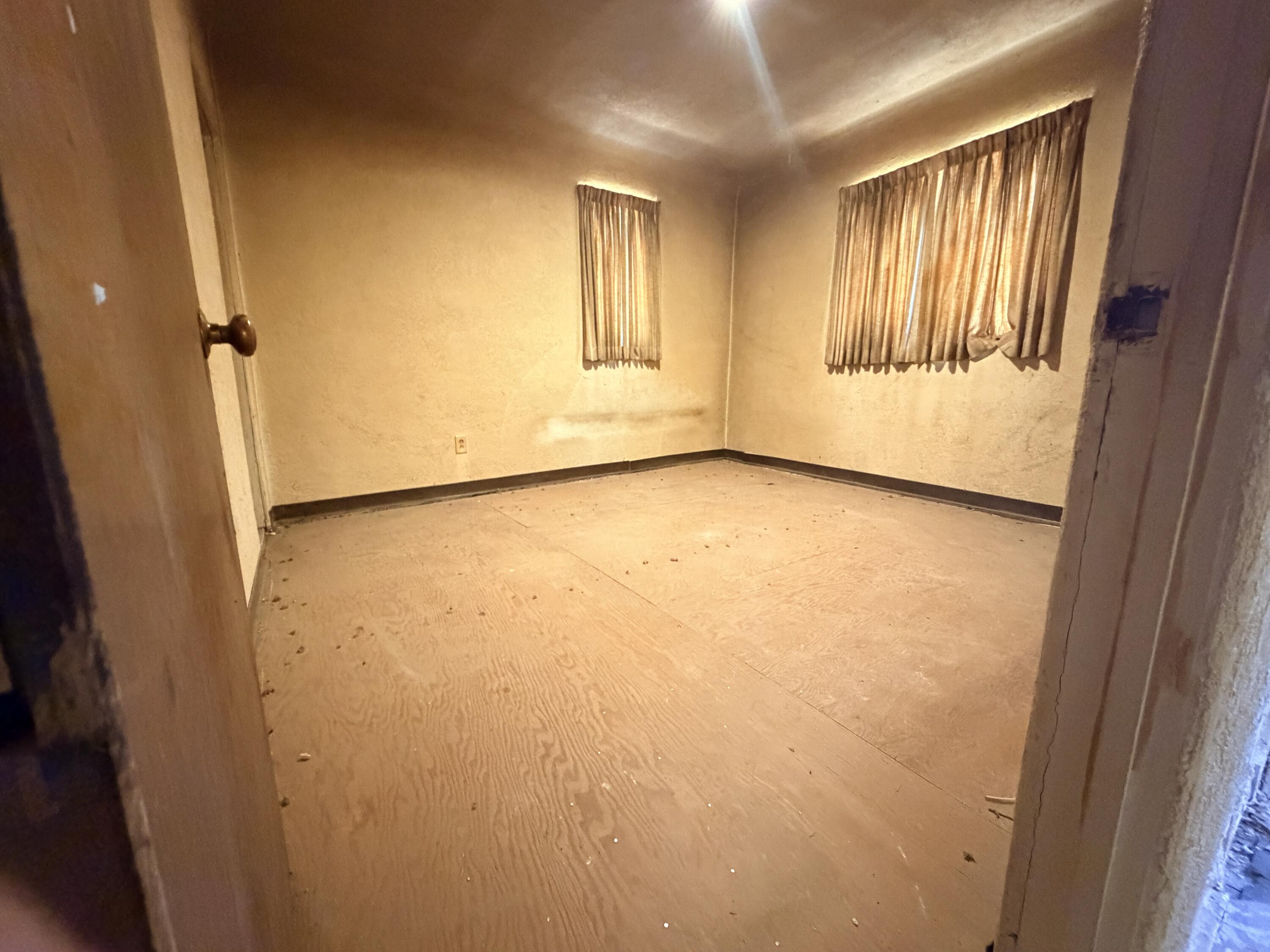 Photo 3 — 1112 Landon Drive SW