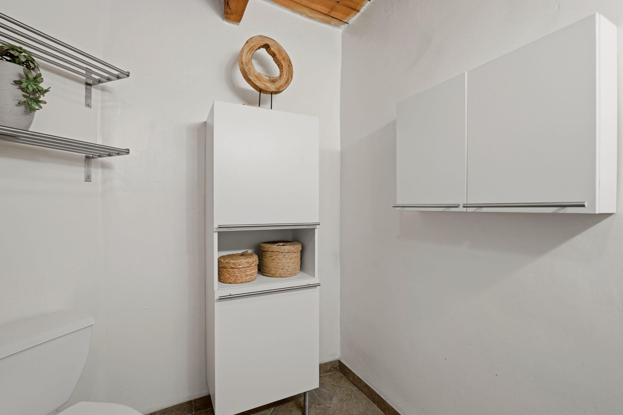 Photo 12 — 3939 Rio Grande Boulevard NW 47