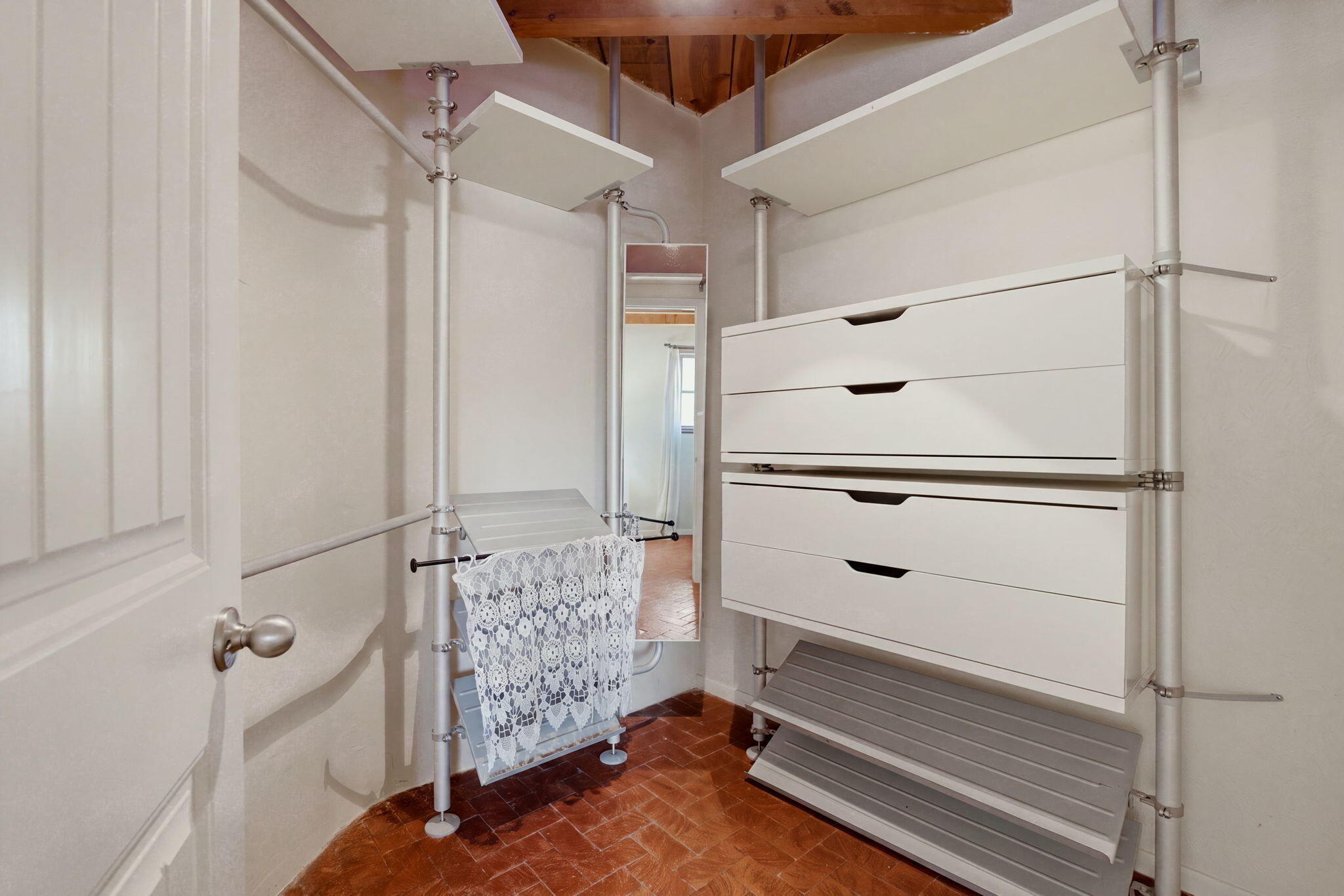 Photo 11 — 3939 Rio Grande Boulevard NW 47