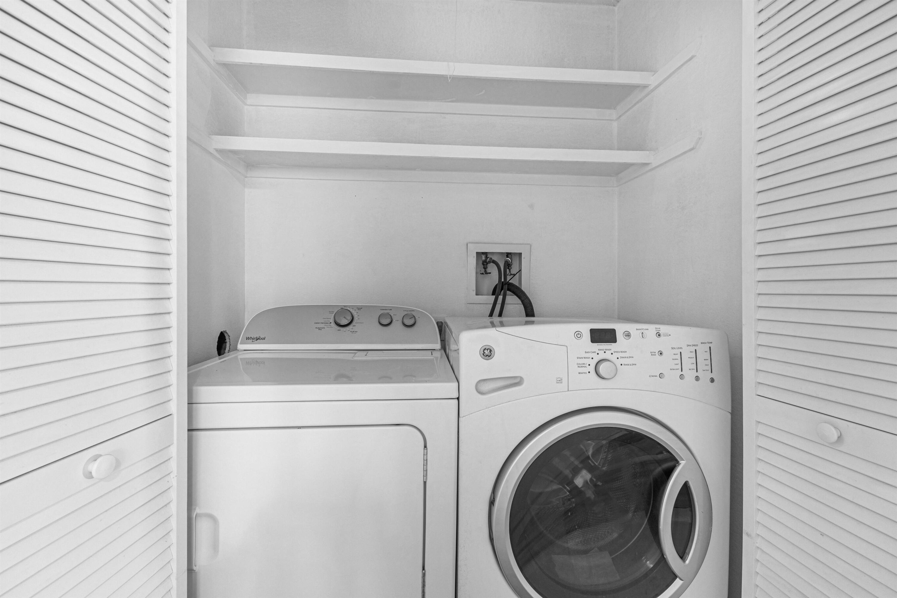 Photo 17 — 541 Nathan Street SE