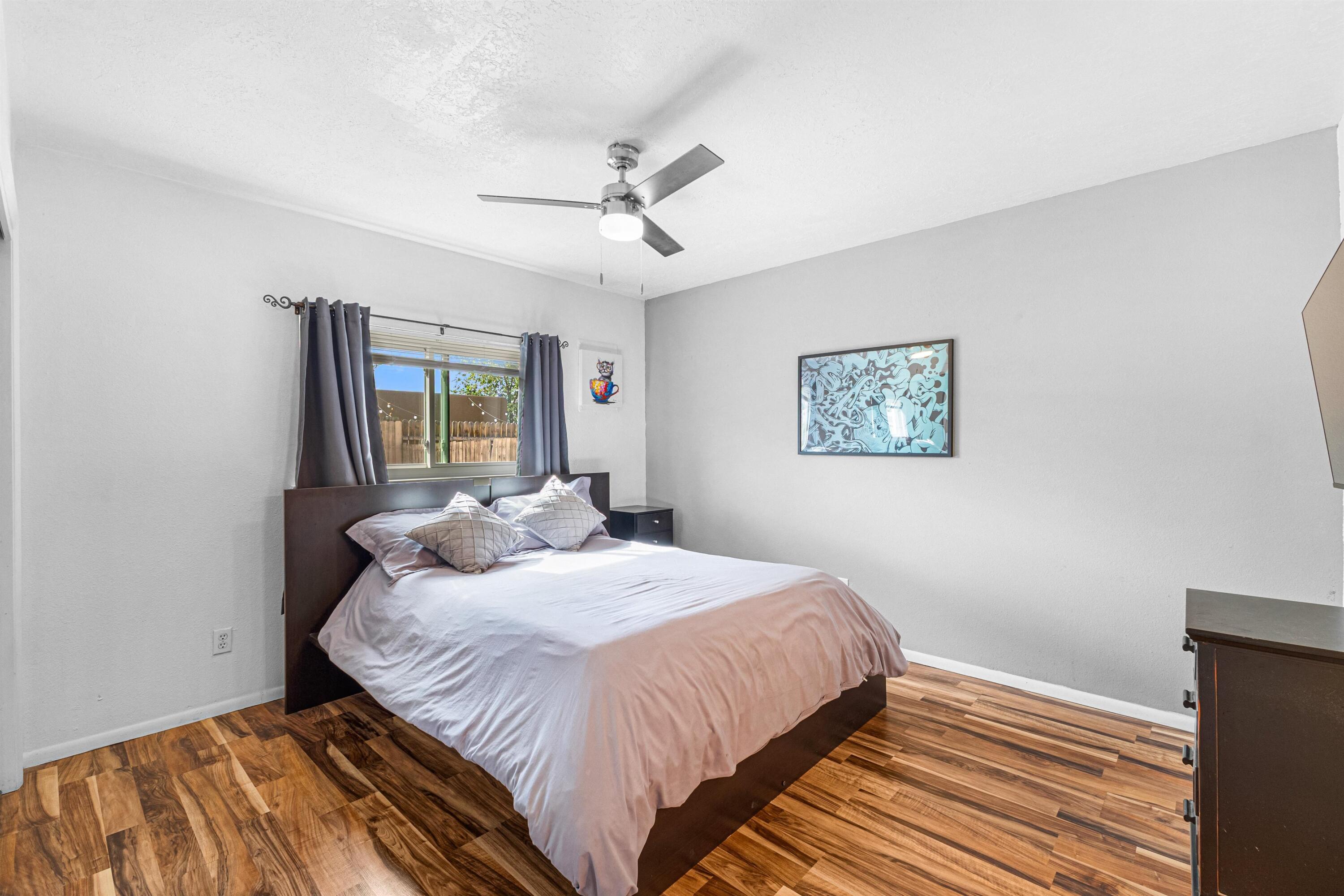 Photo 14 — 541 Nathan Street SE