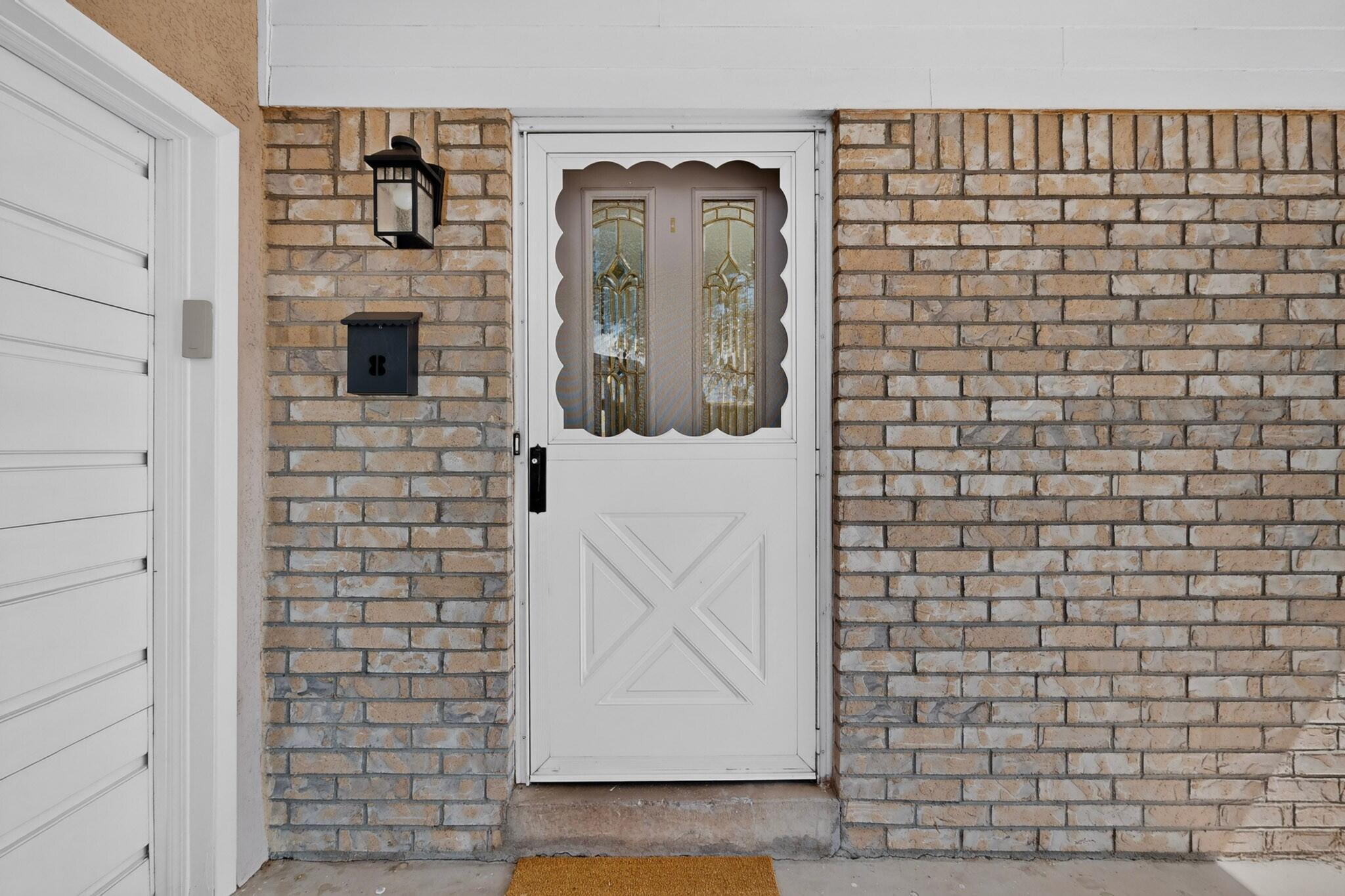 Photo 3 — 829 Shirley Street NE