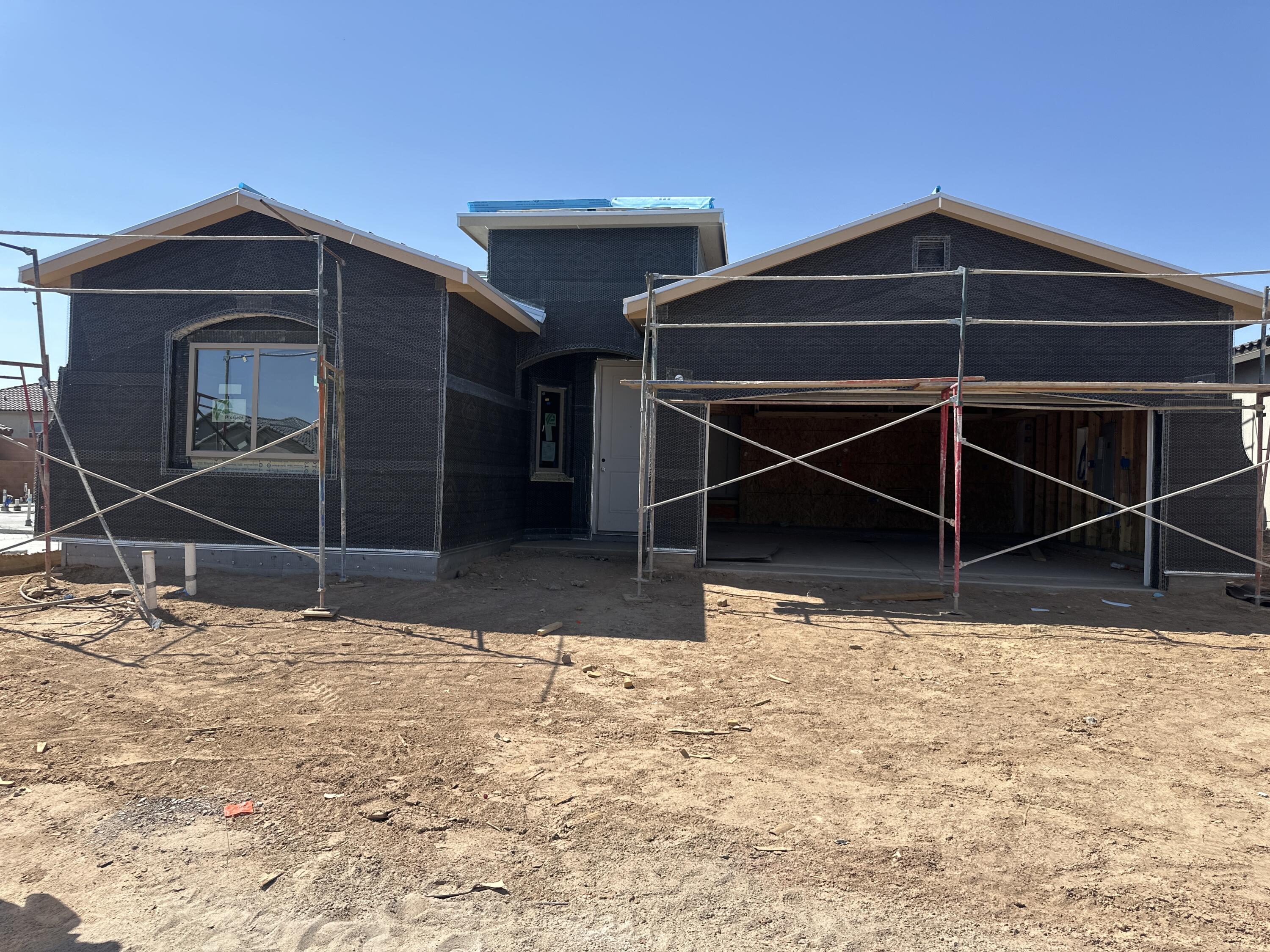 Photo 5 — 1637 Valle De Colores Street NW
