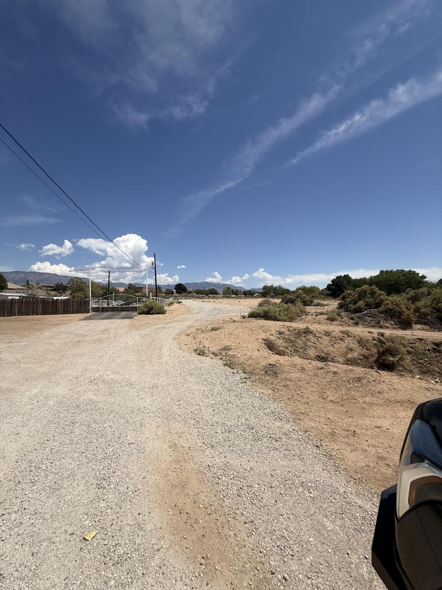 206 Tres Amigos Court NE, Albuquerque, NM 87113