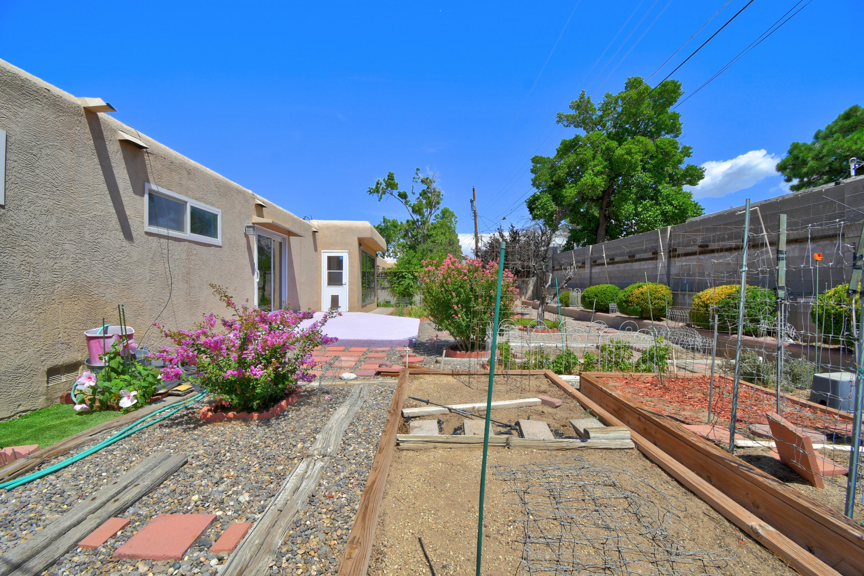 Photo 6 — 3332 Betts Drive NE