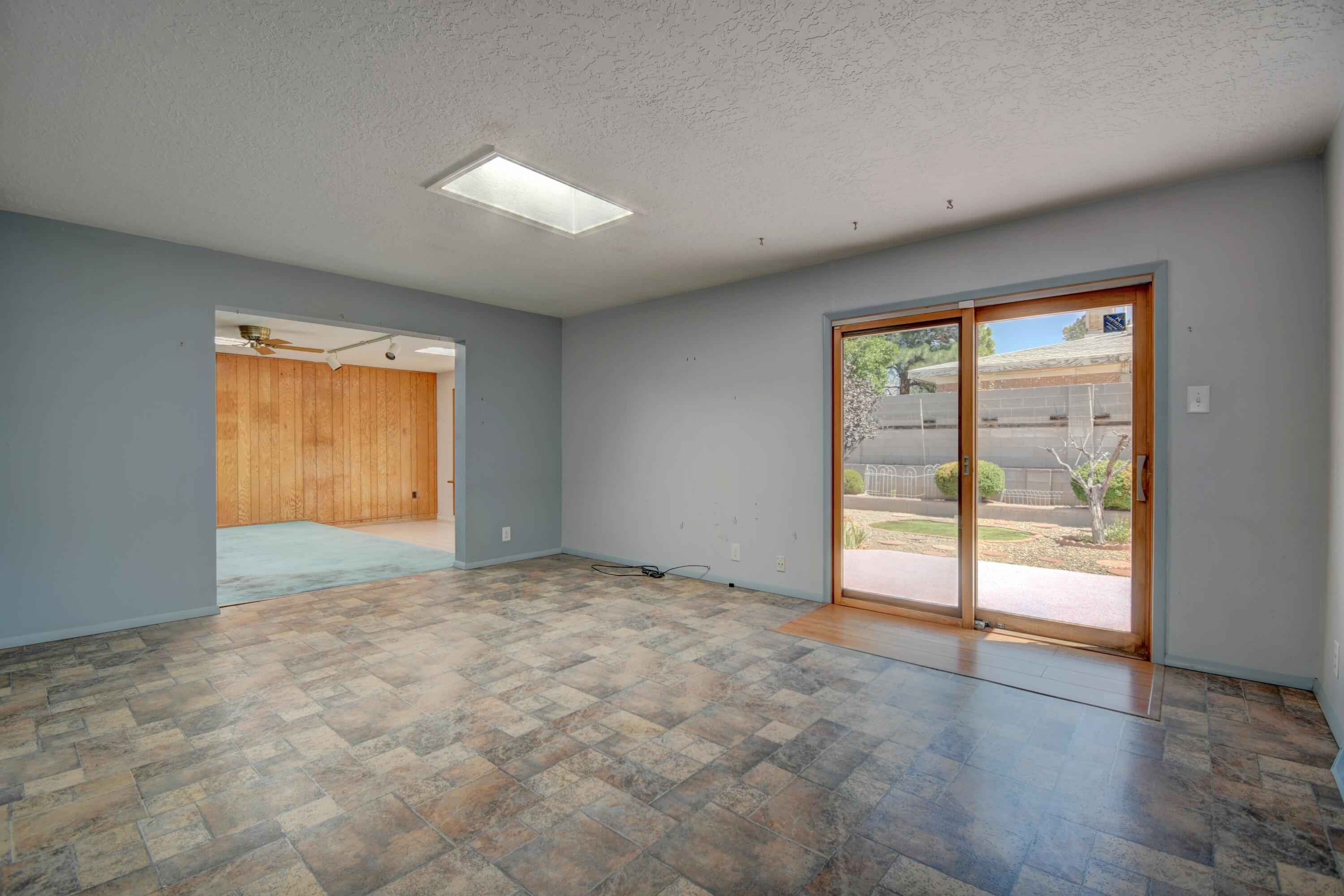 Photo 15 — 3332 Betts Drive NE