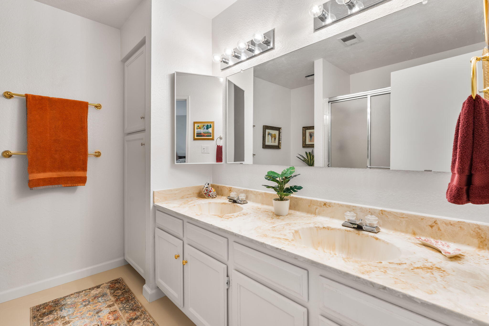 Photo 5 — 10316 Las Casitas Street NE
