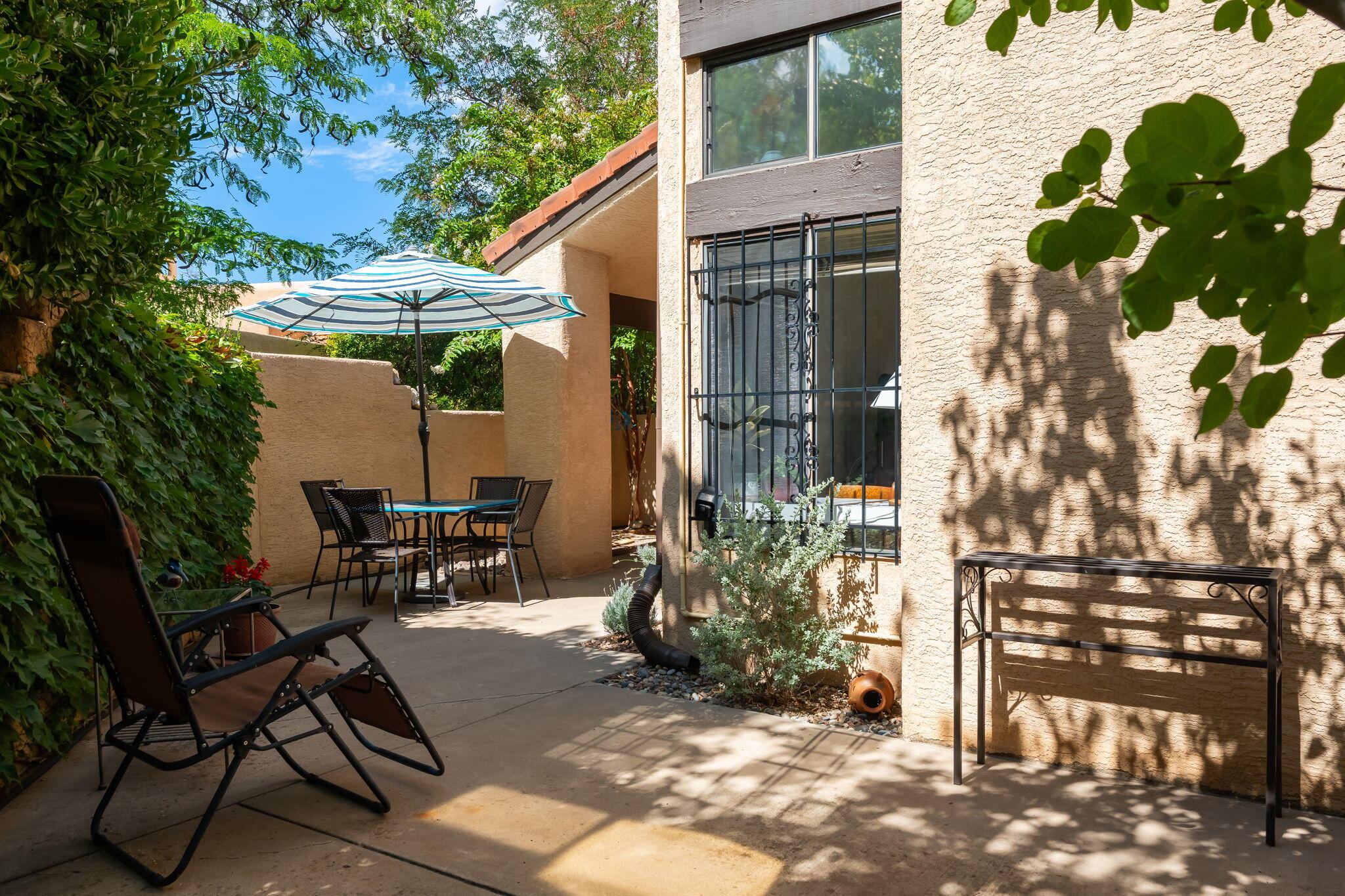 Photo 11 — 10316 Las Casitas Street NE
