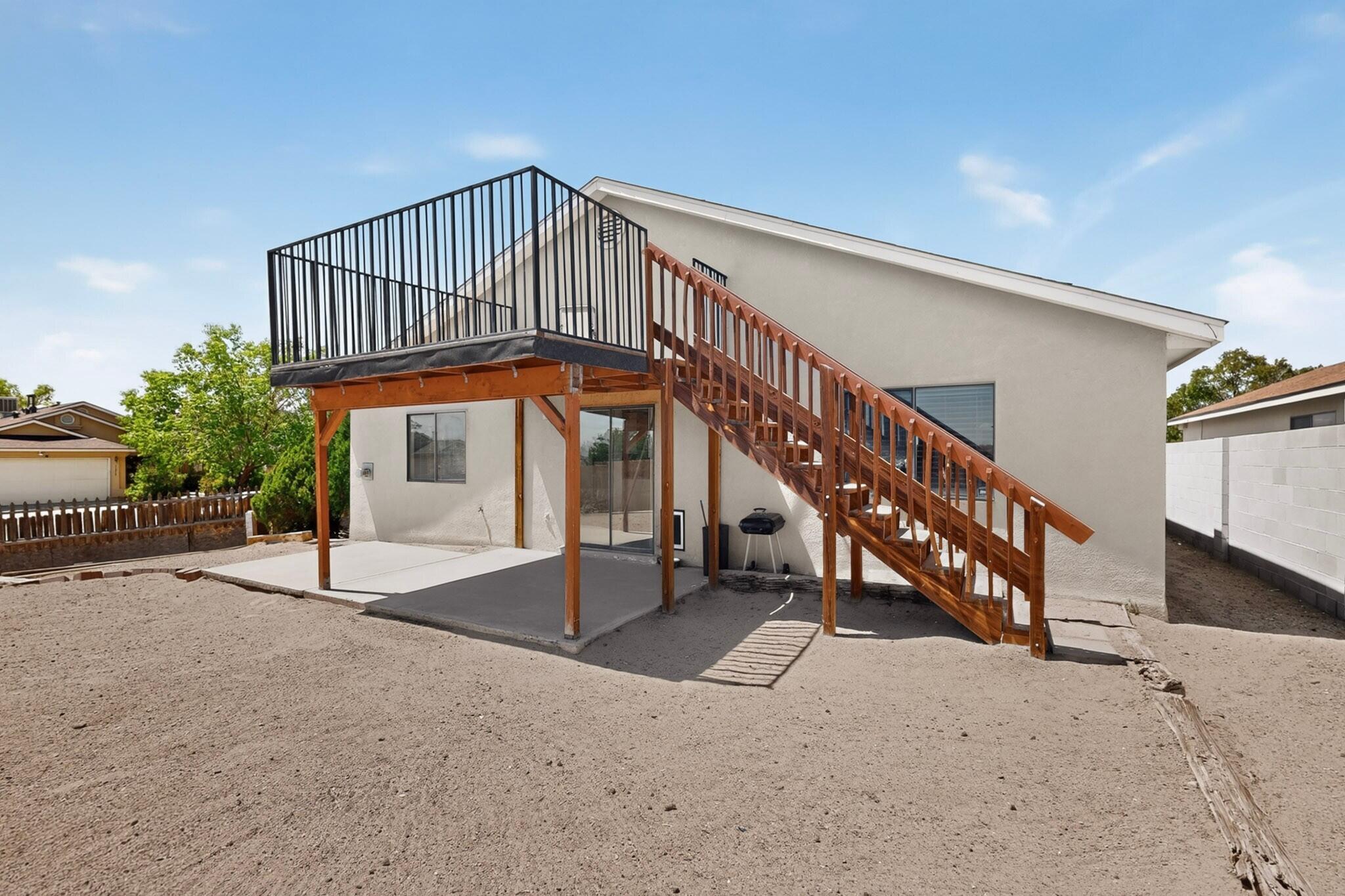 Photo 13 — 832 Shire Street SW
