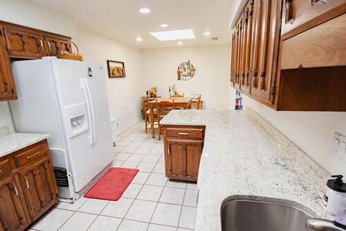 Photo 5 — 1554 Donette Place NE 1554