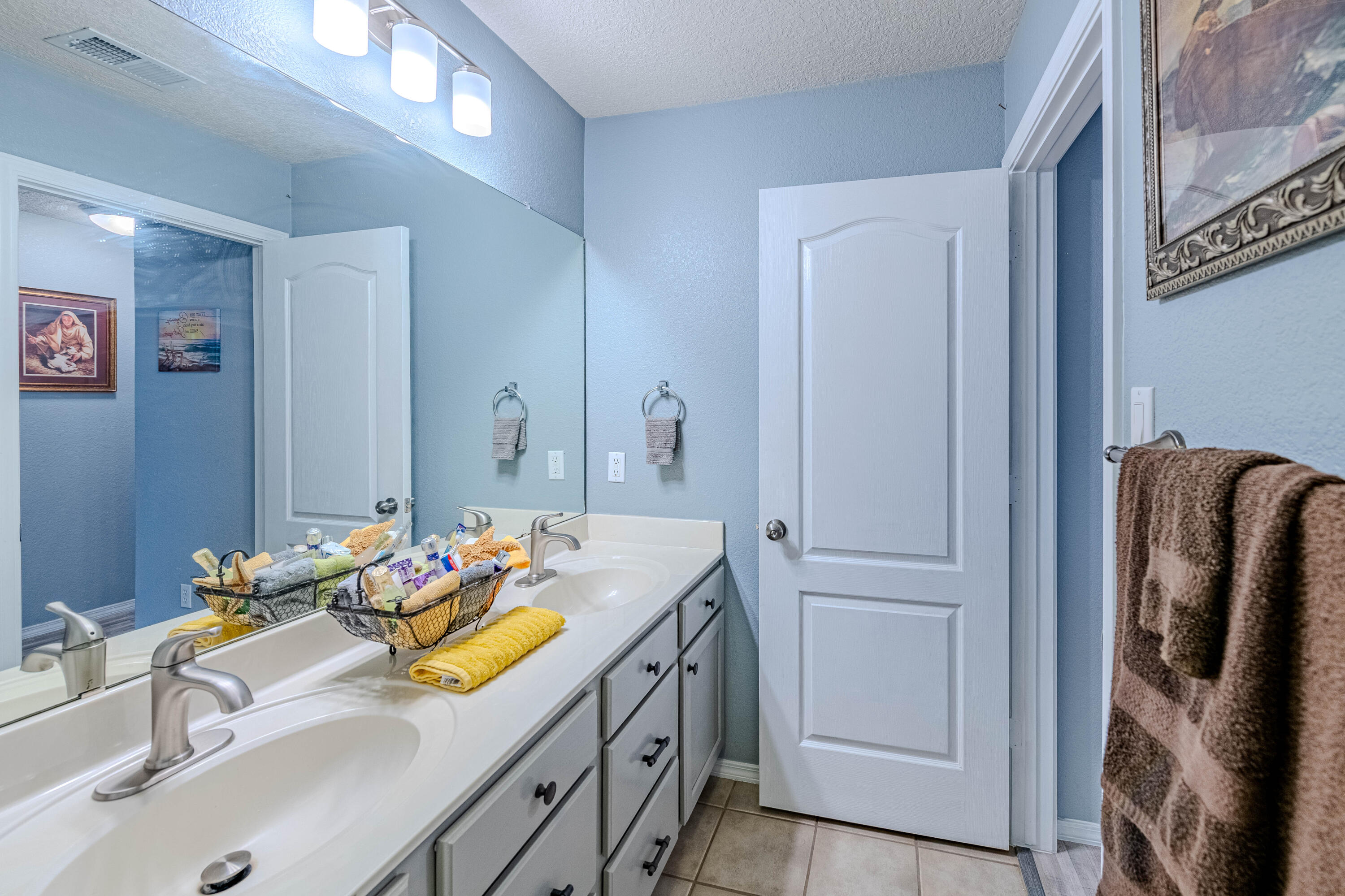 Photo 5 — 3612 Oasis Springs Road NE
