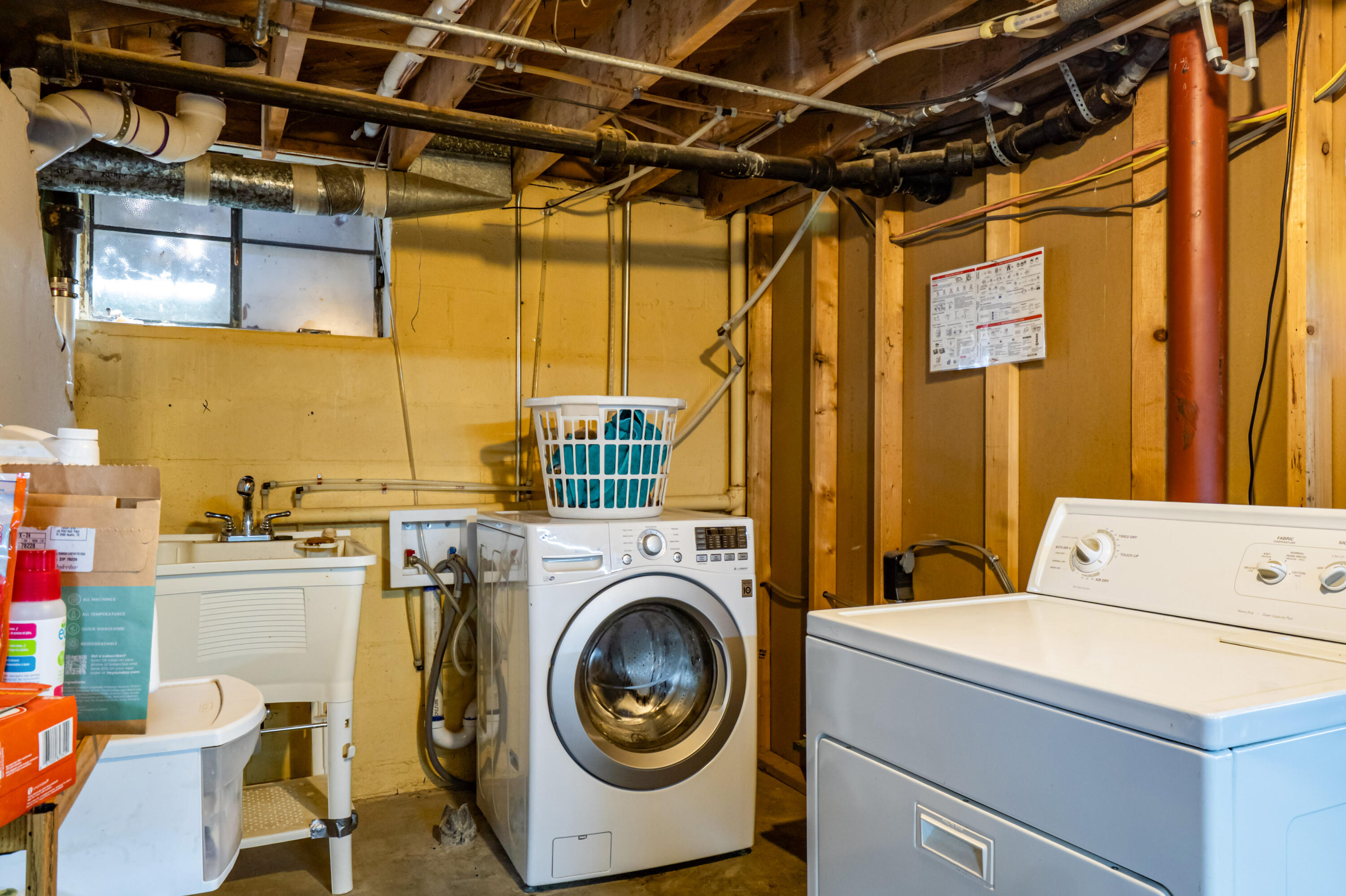 Photo 19 — 3032 San Joaquin Avenue SE