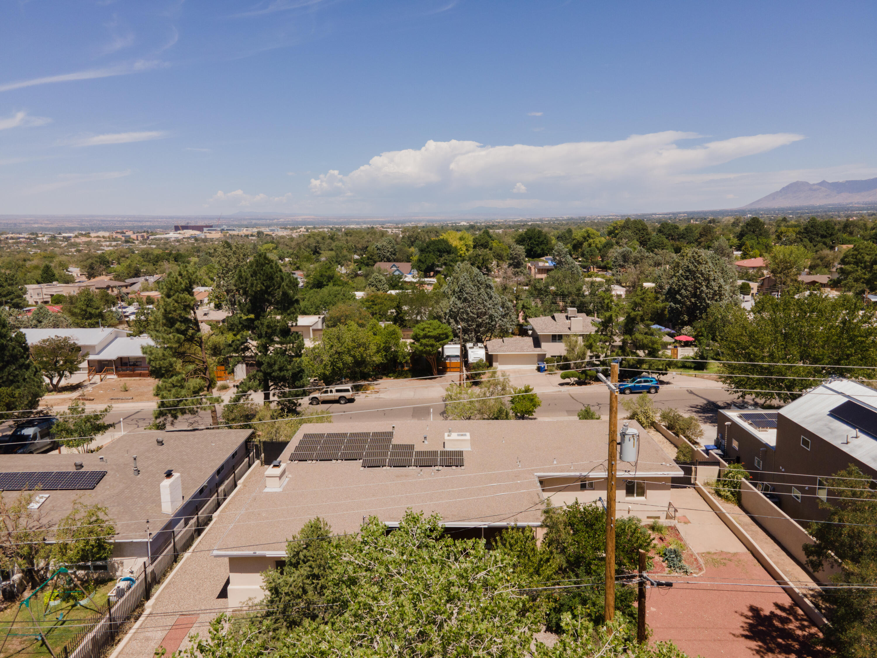Photo 7 — 3032 San Joaquin Avenue SE