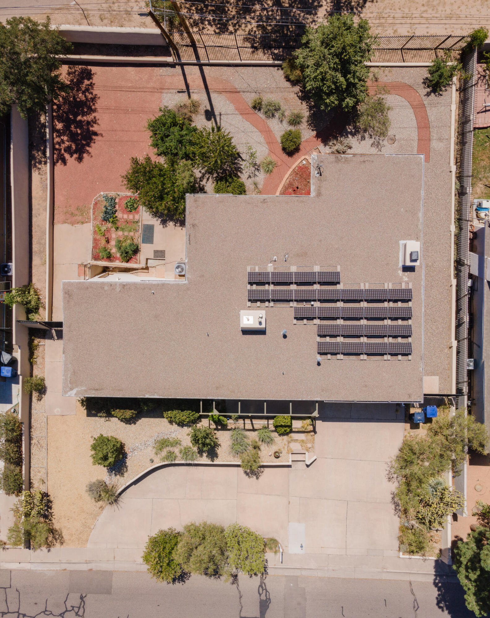 Photo 4 — 3032 San Joaquin Avenue SE