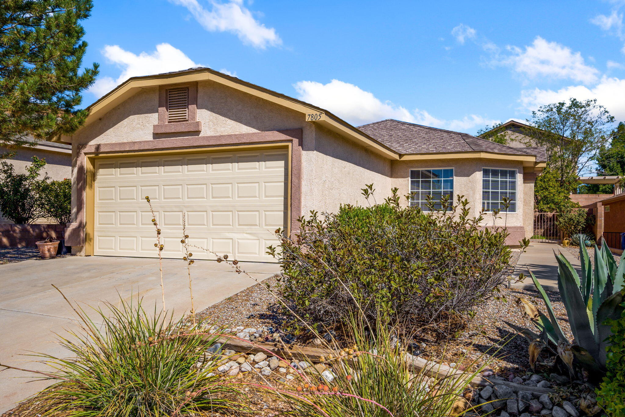 7805 Latir Mesa Road NW