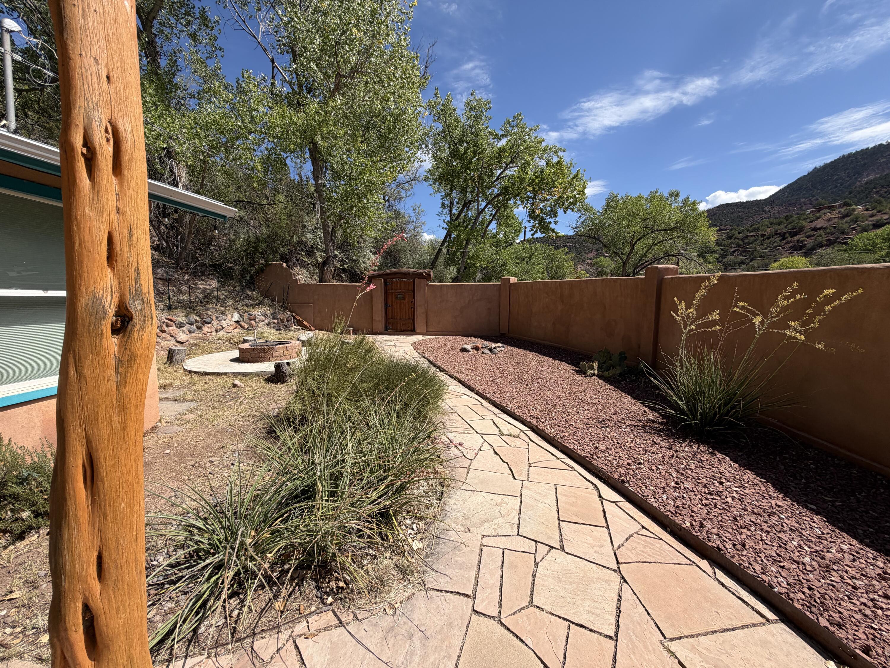 Photo 19 — 680 Mooney Boulevard