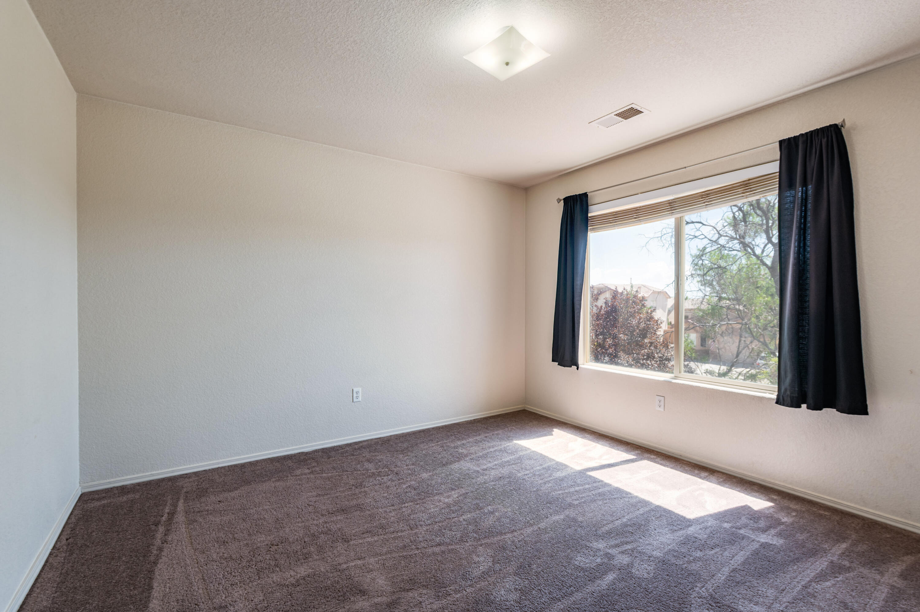 Photo 14 — 1021 Toscana Drive SE