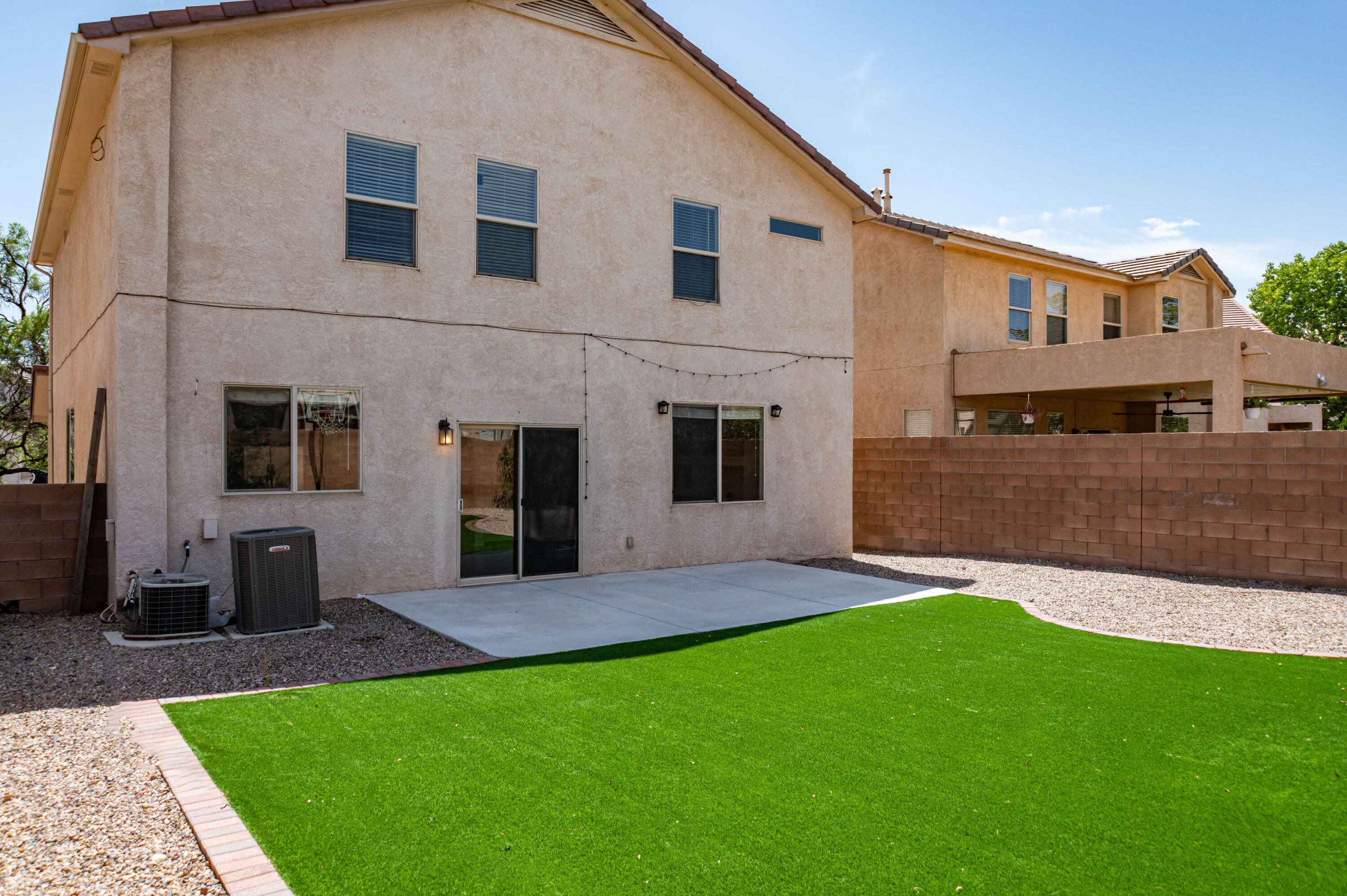 Photo 4 — 1021 Toscana Drive SE
