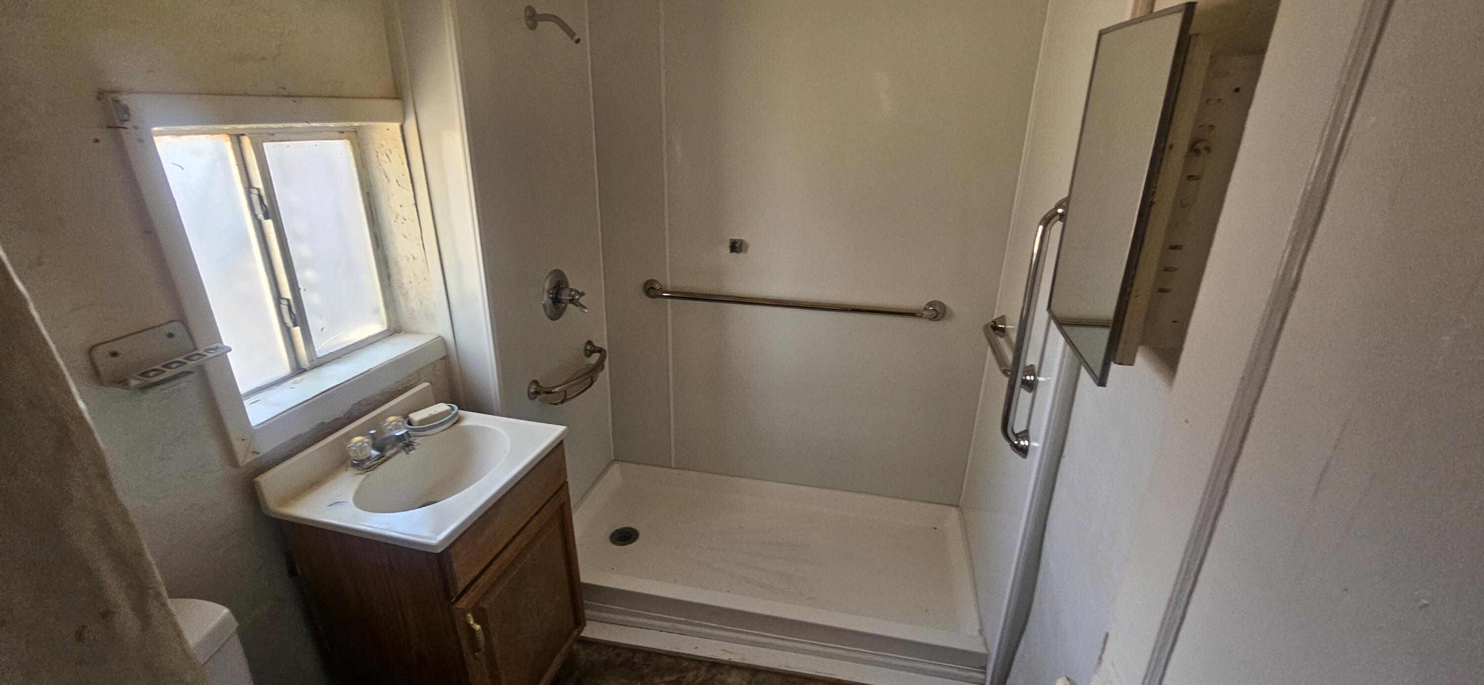 Photo 6 — 409 Prospect Avenue NW