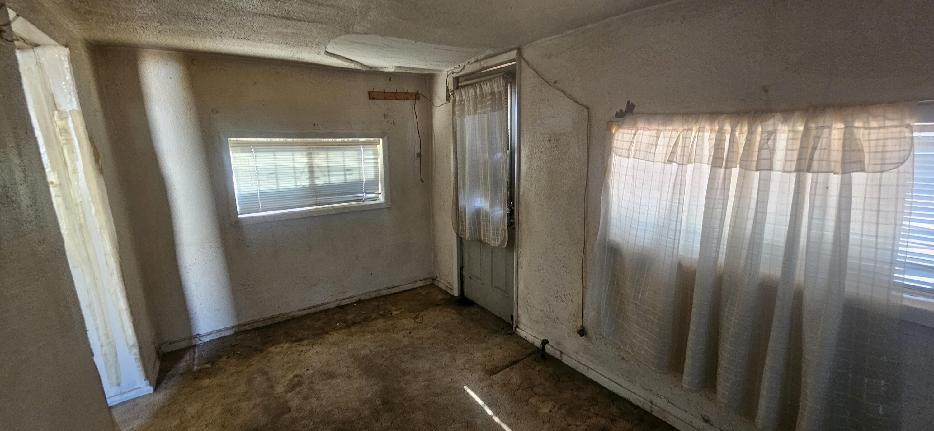 Photo 20 — 409 Prospect Avenue NW