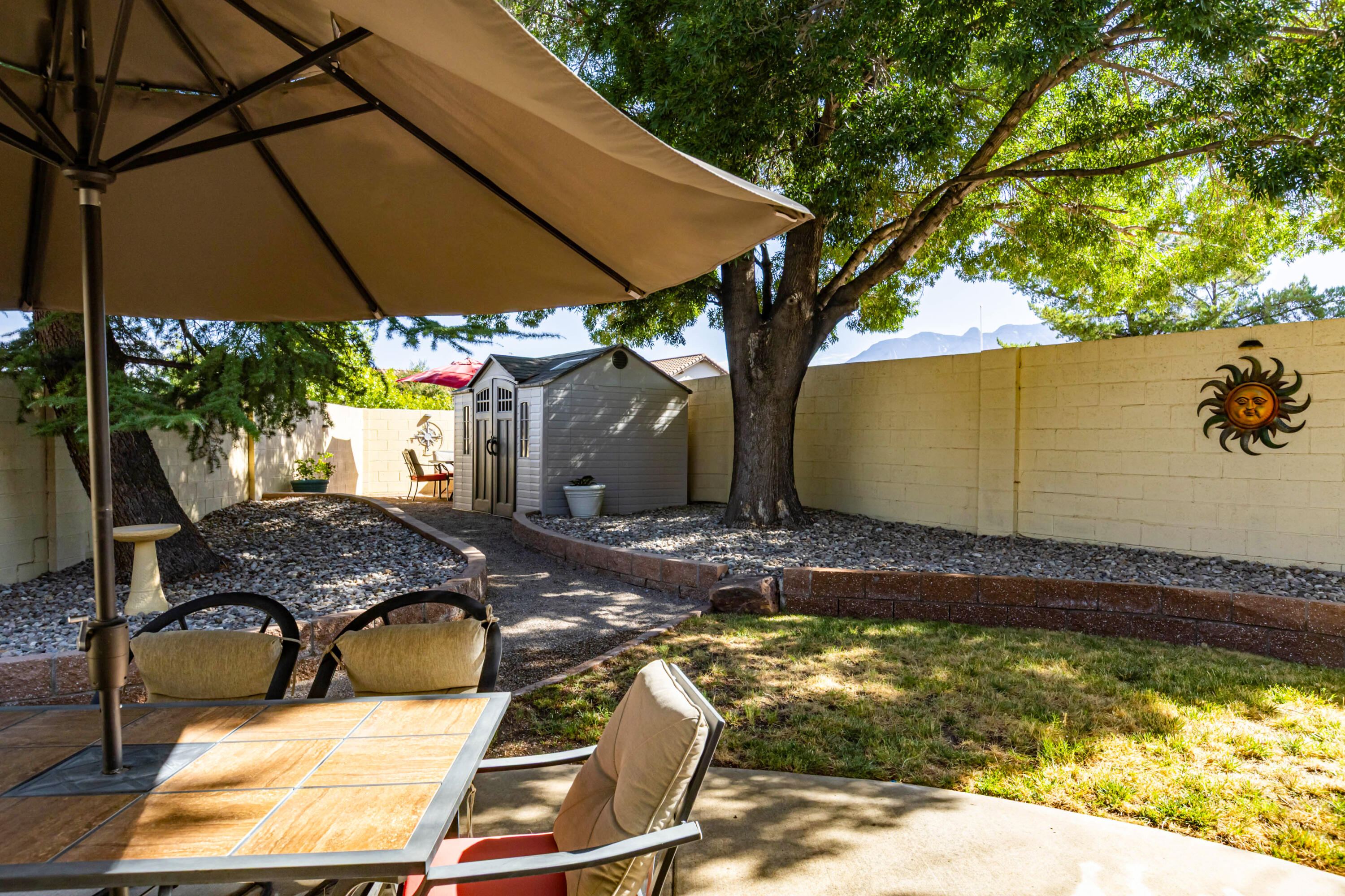 Photo 7 — 7928 Woodhaven Drive NE